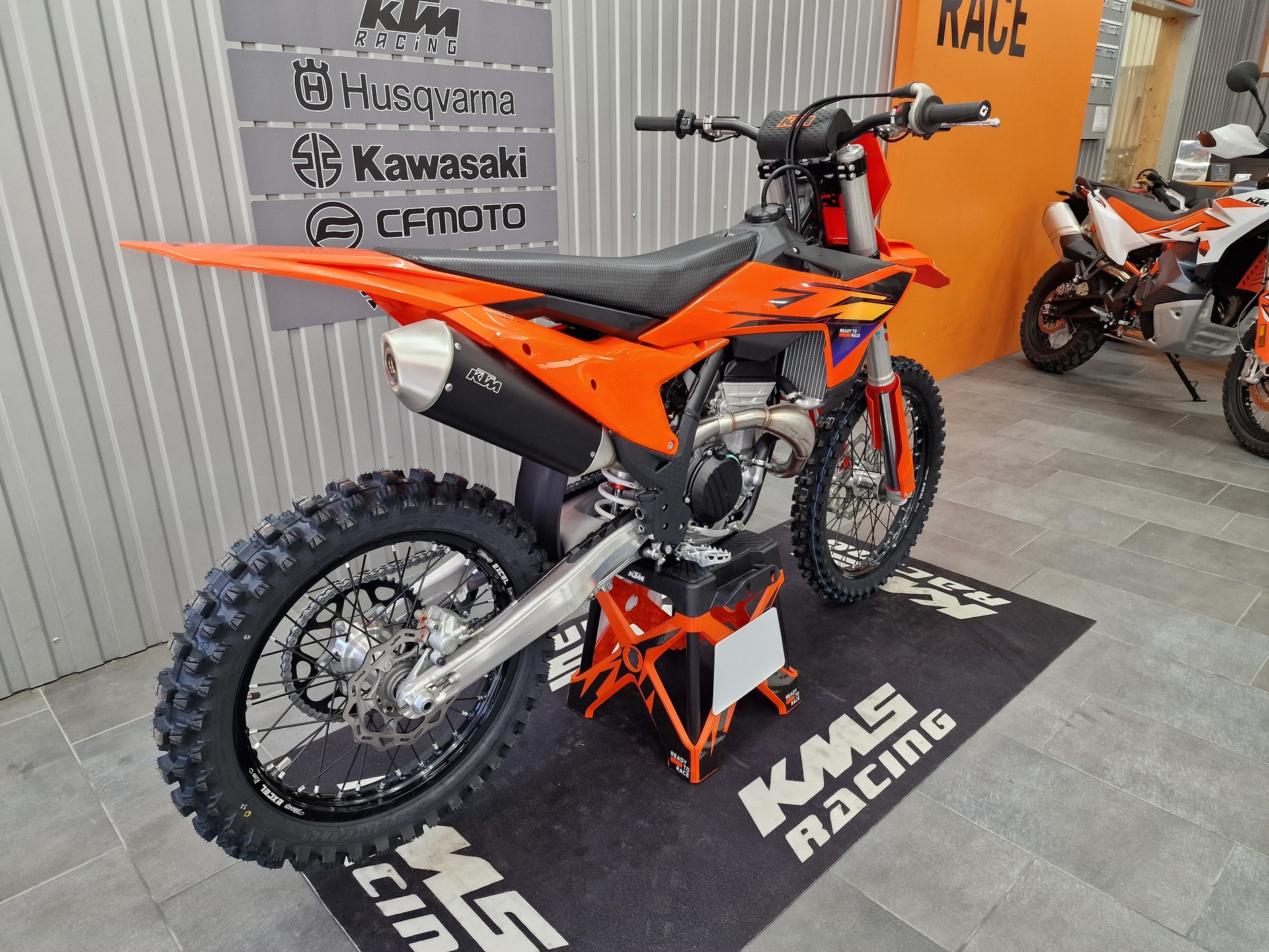 KTM 350 SX-F-showroom-element-3