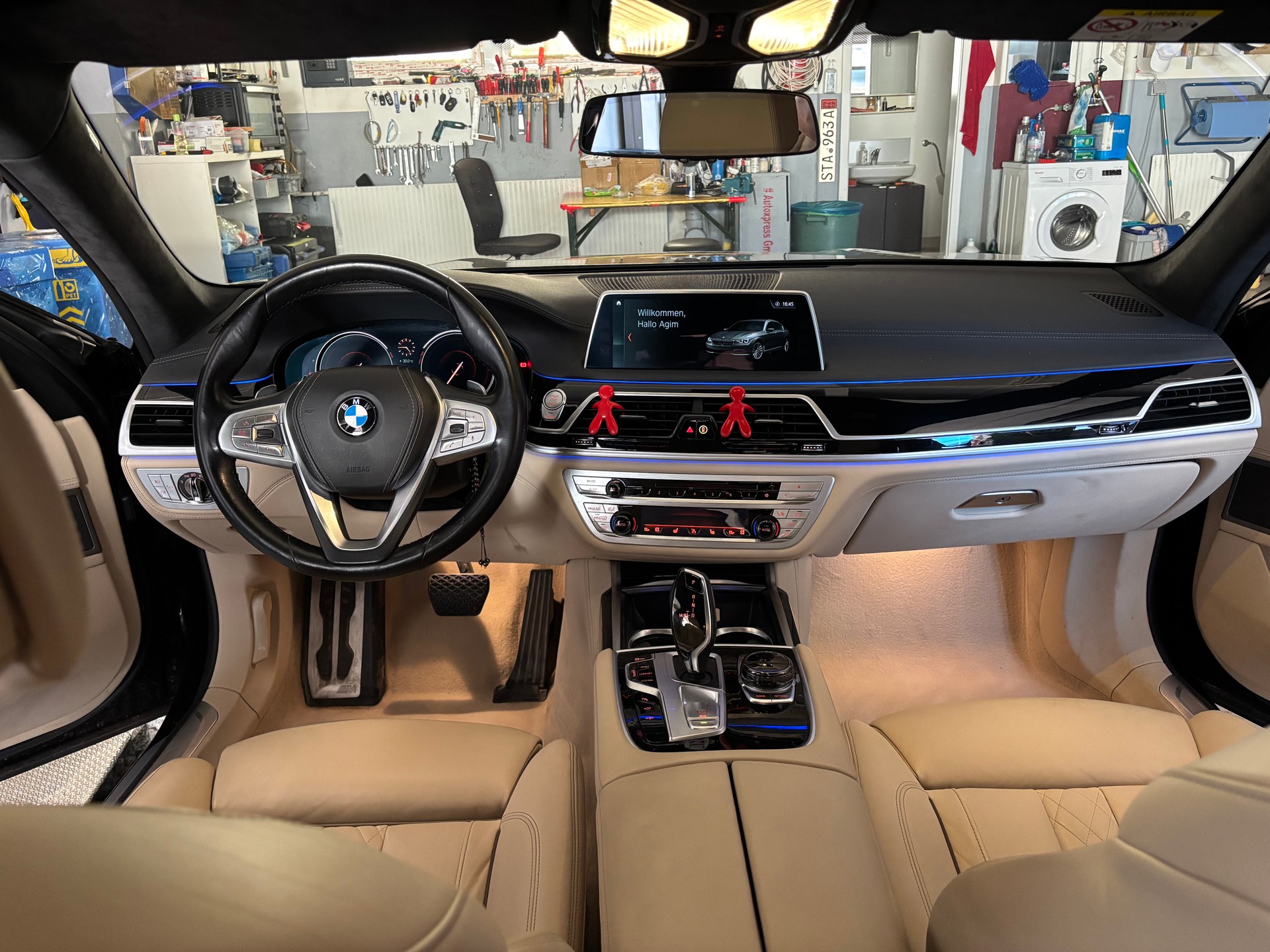 BMW 750d xDrive Steptronic-image-2