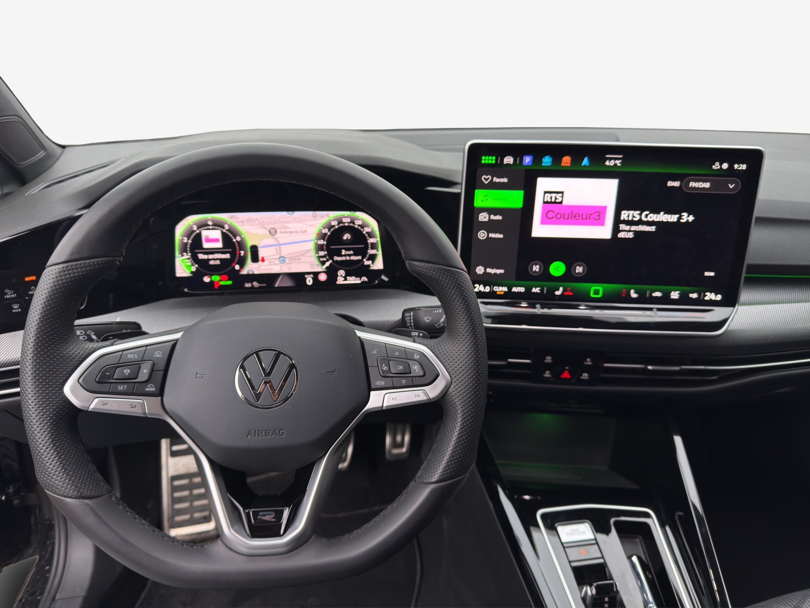 VW Golf Variant 1.5 eTSI mHEV R-Line DSG-image-13