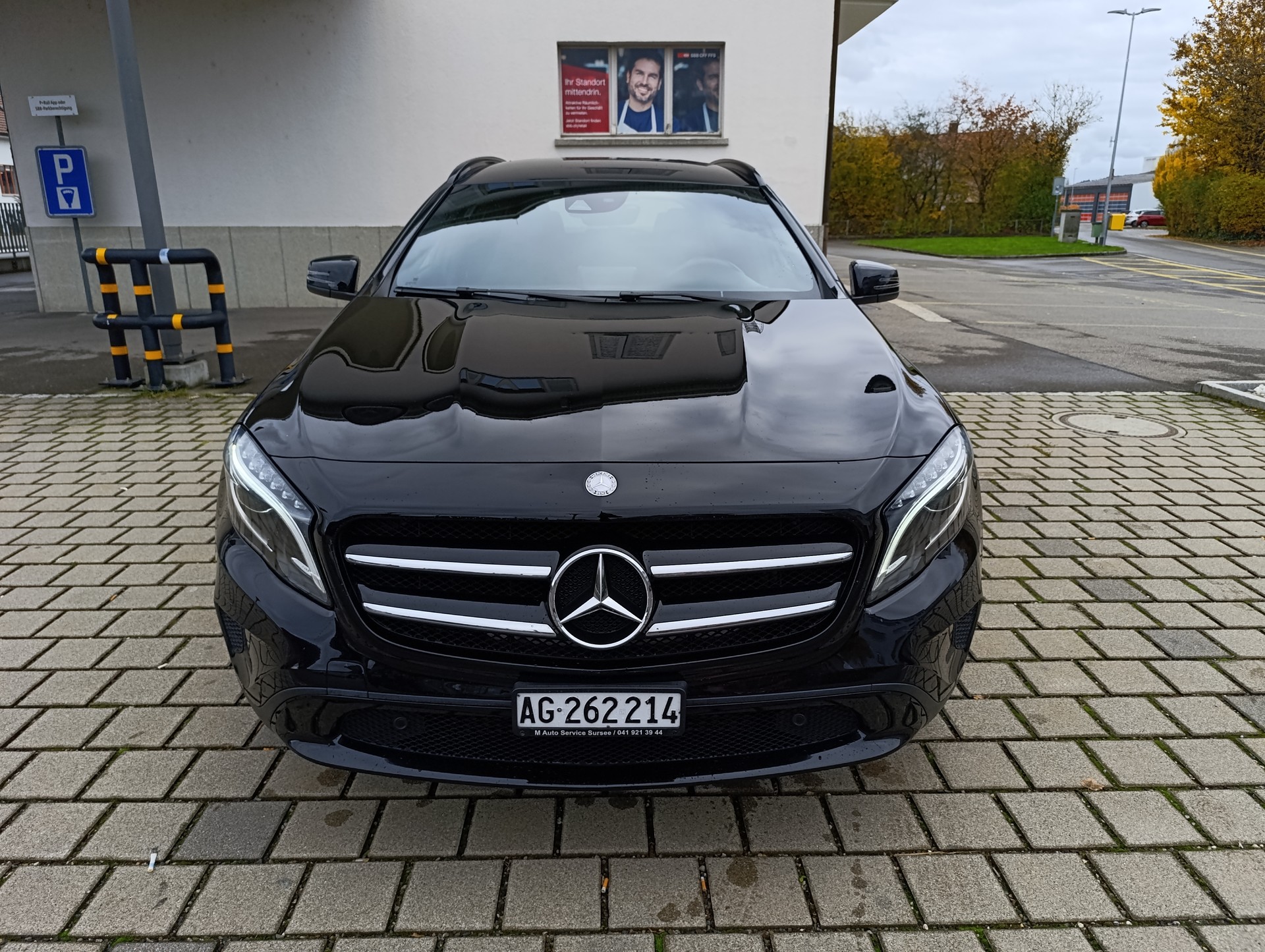 MERCEDES-BENZ GLA 200 Night Star 7G-DCT