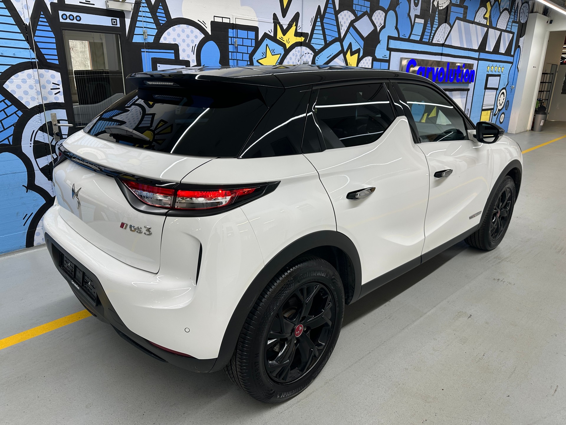 DS AUTOMOBILES DS 3 Crossback E-Tense 136 Performance Line-image-3