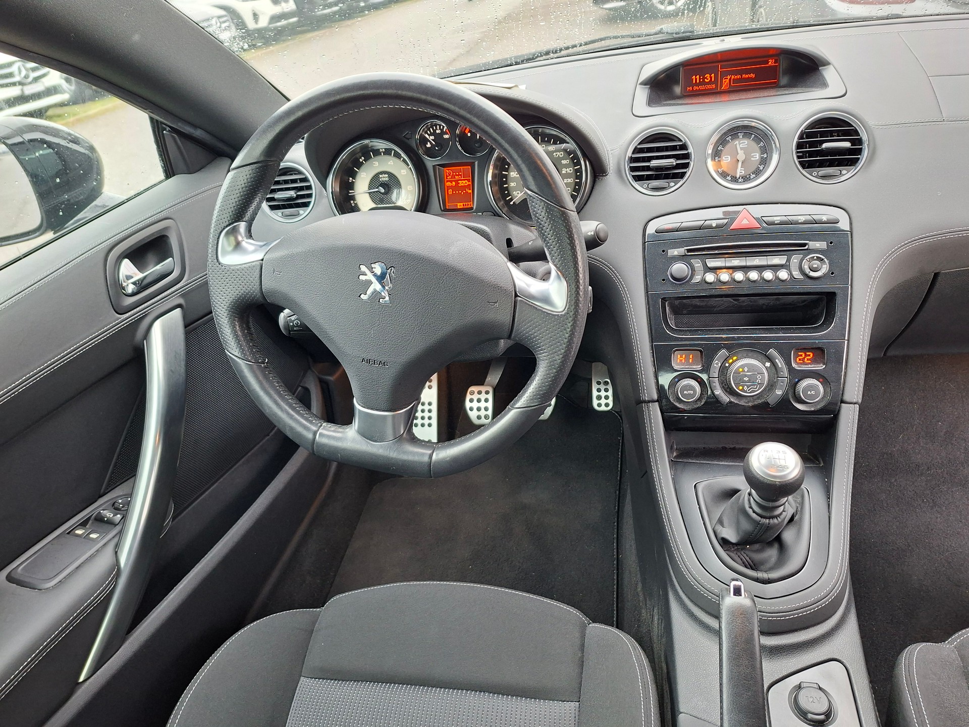 PEUGEOT RCZ 1.6 Turbo-image-8