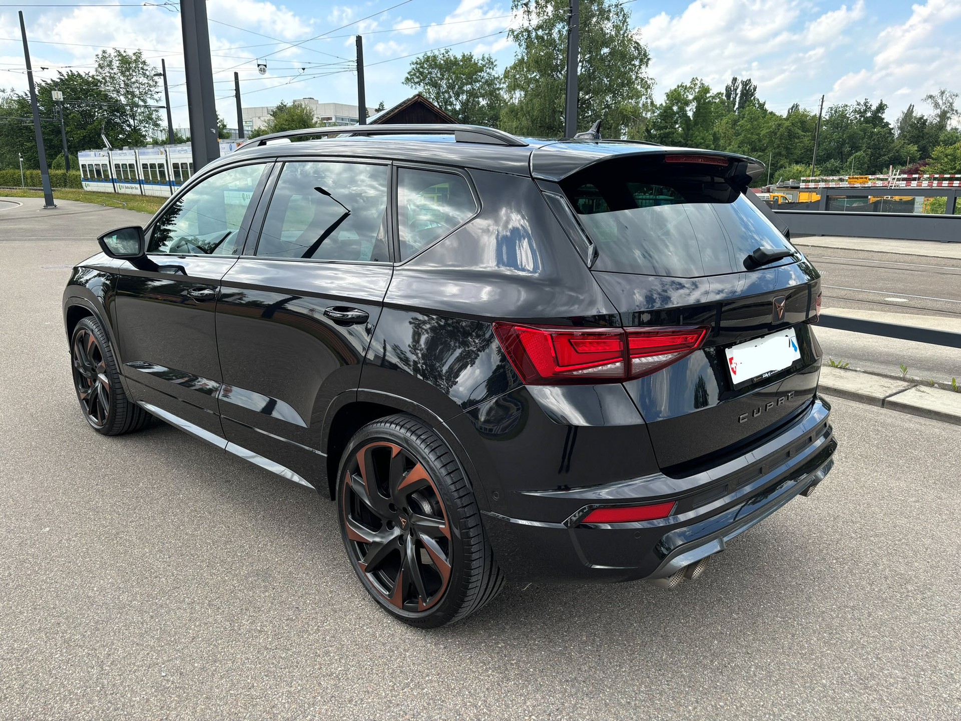 CUPRA Ateca 2.0TSI VZ Cup 360 4Drive DSG-image-1