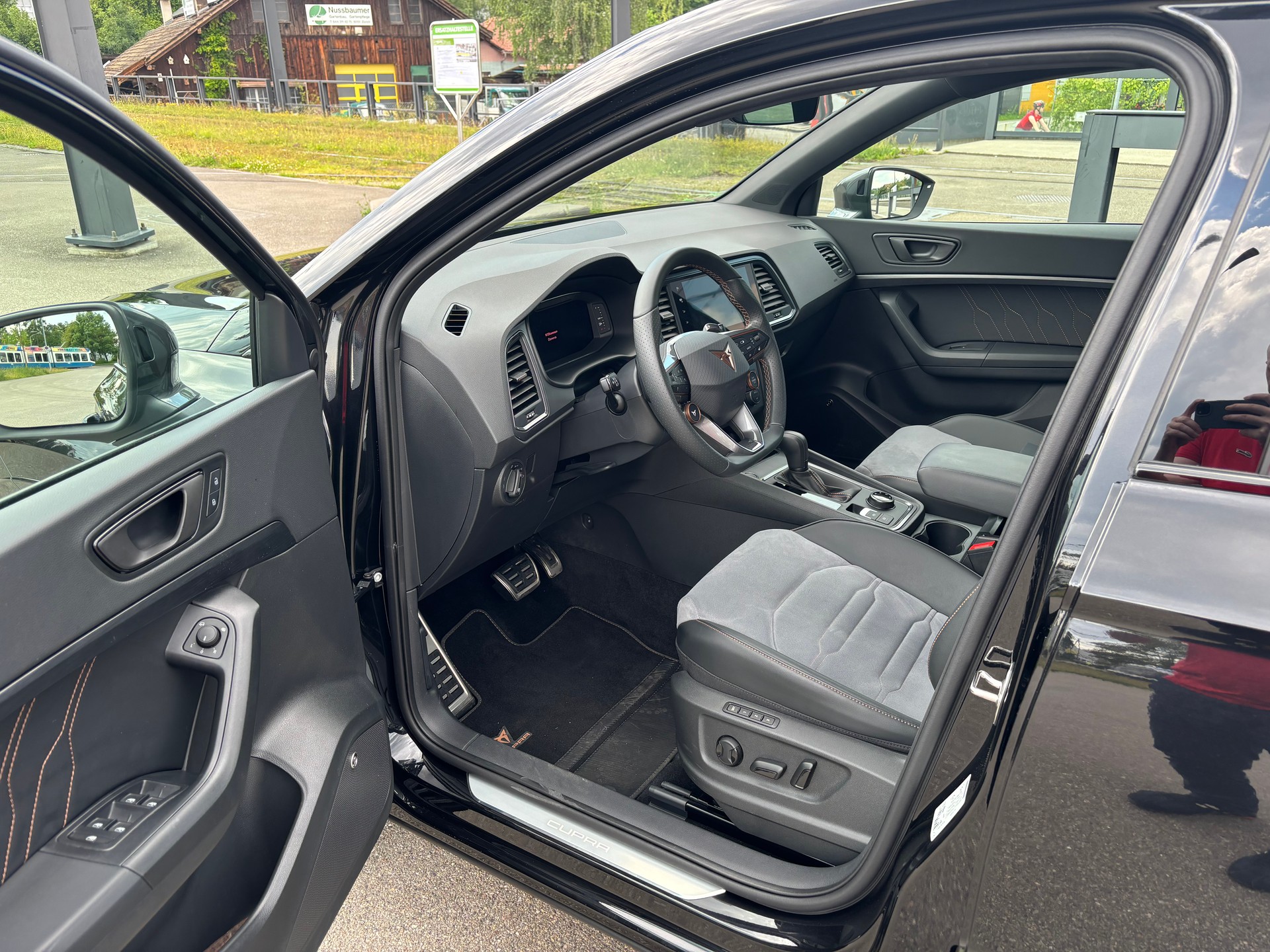 CUPRA Ateca 2.0TSI VZ Cup 360 4Drive DSG-image-5