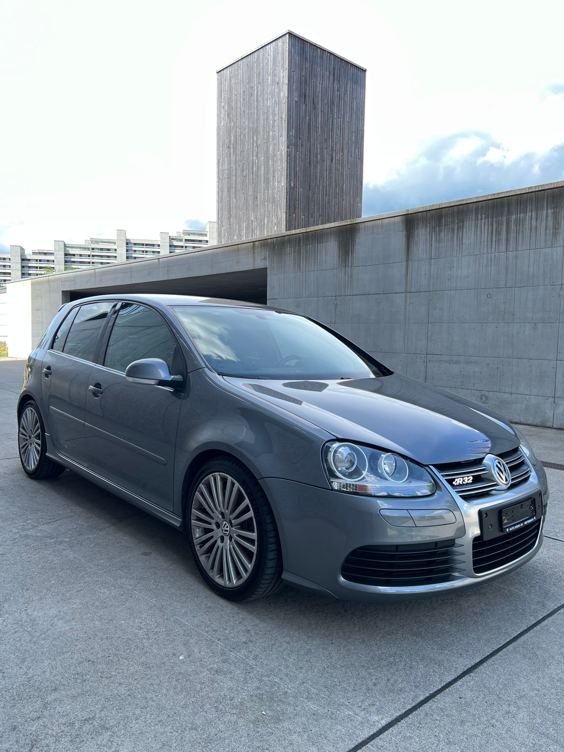 VW R32 4Motion DSG-image-2