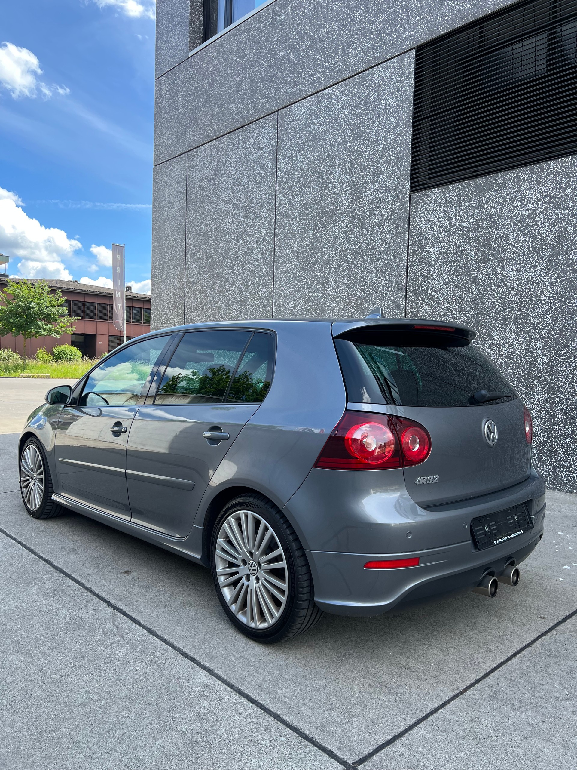 VW R32 4Motion DSG-image-3