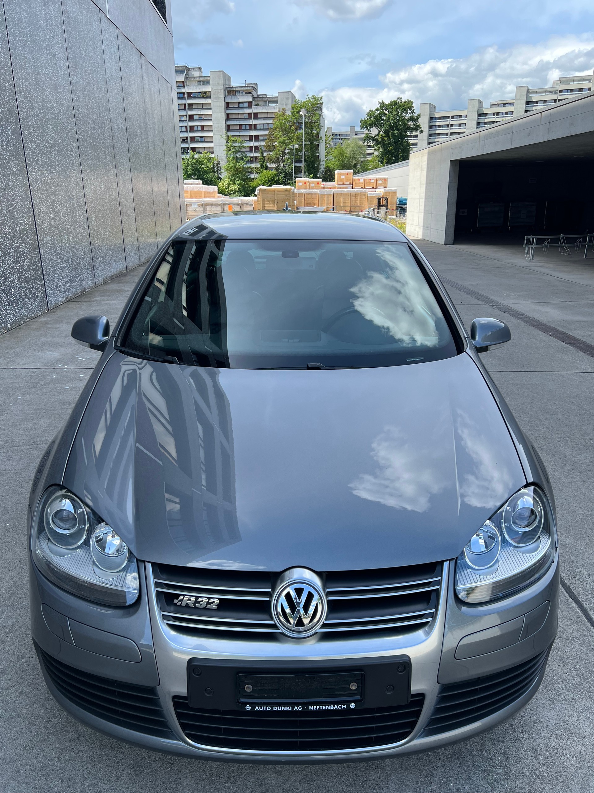 VW R32 4Motion DSG-image-1