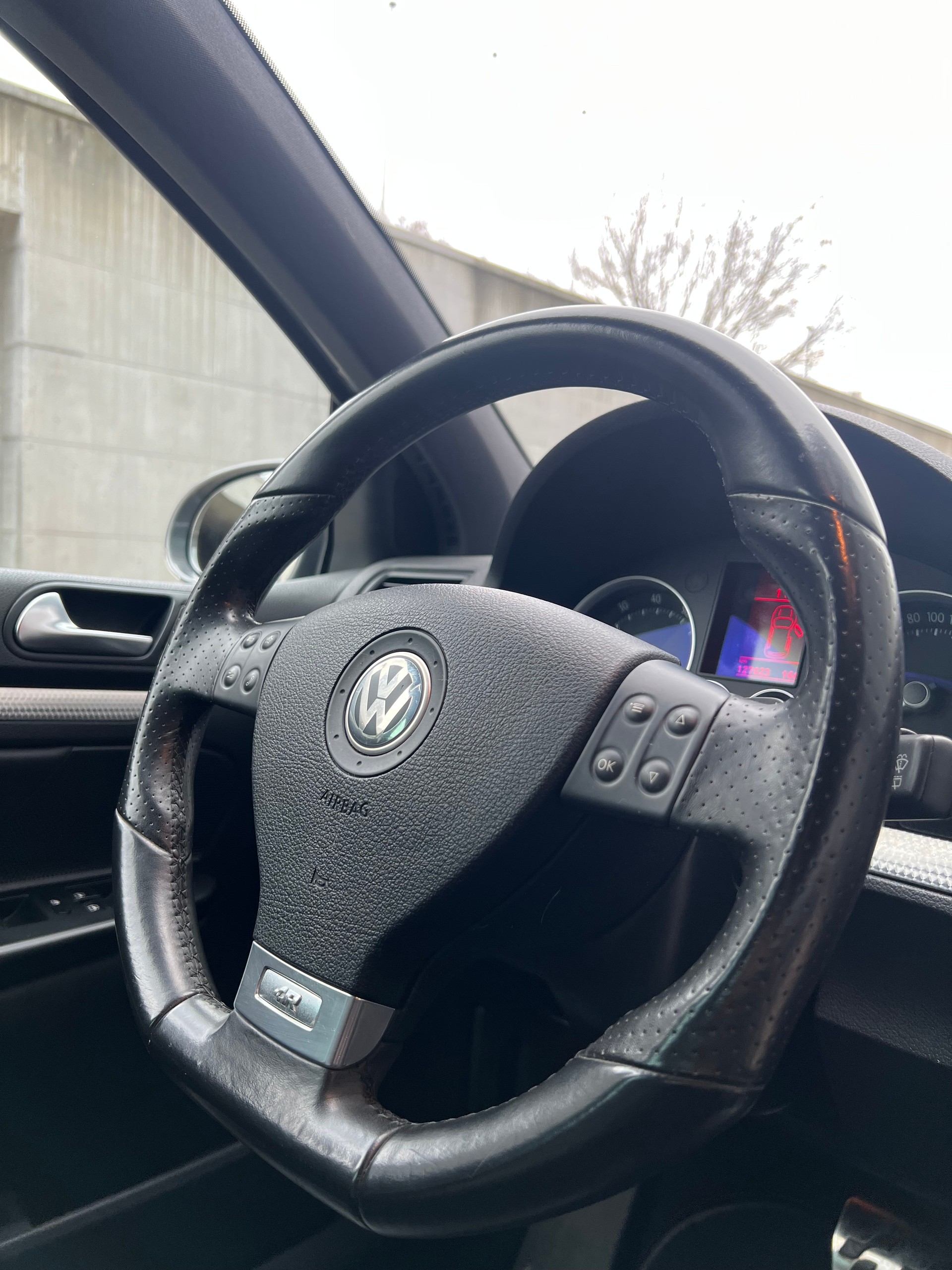 VW R32 4Motion DSG-image-10