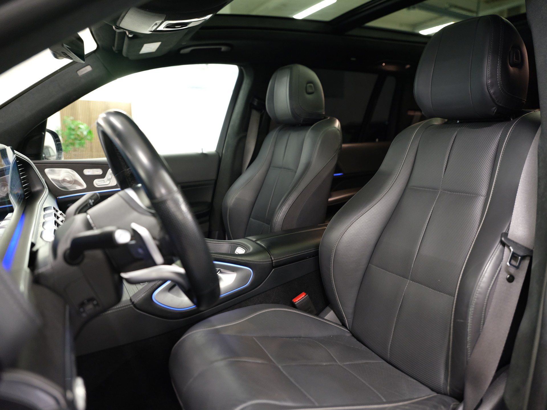 MERCEDES-BENZ GLS 580 4Matic 9G-Tronic-image-14