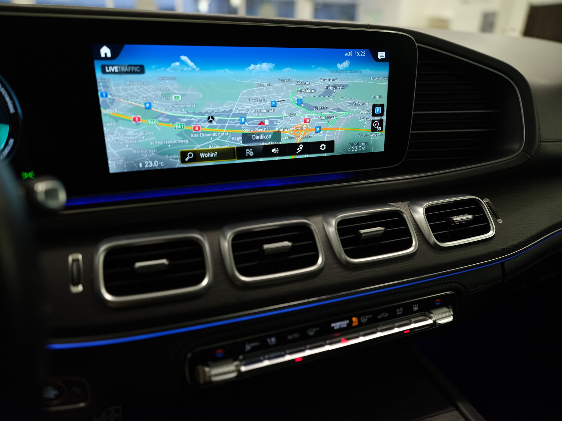 MERCEDES-BENZ GLS 580 4Matic 9G-Tronic-image-18