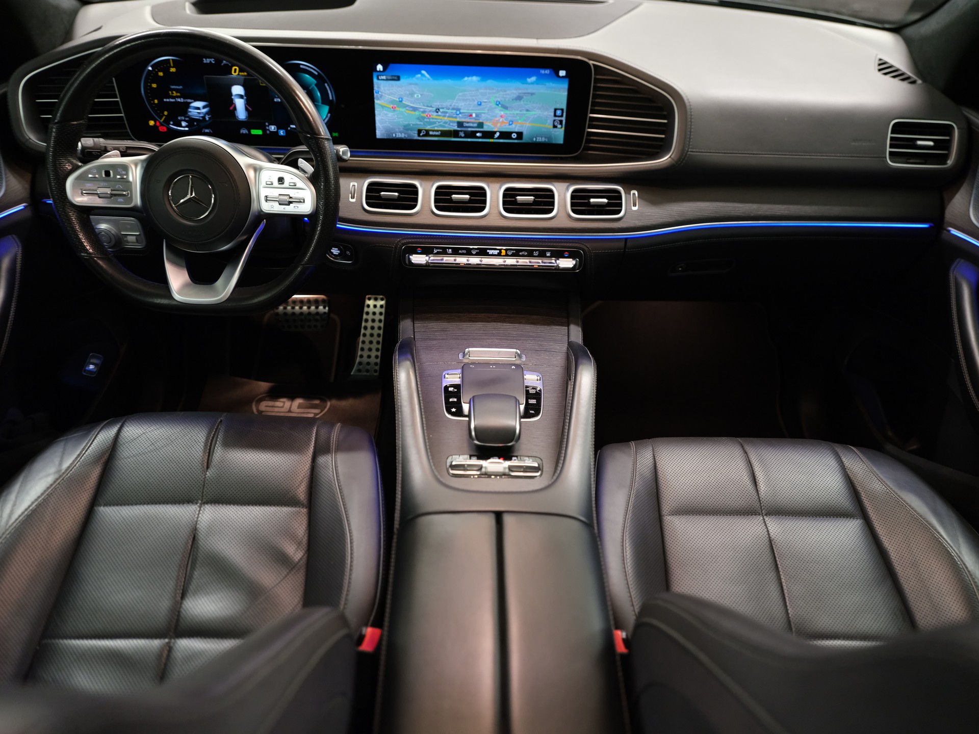 MERCEDES-BENZ GLS 580 4Matic 9G-Tronic-image-29