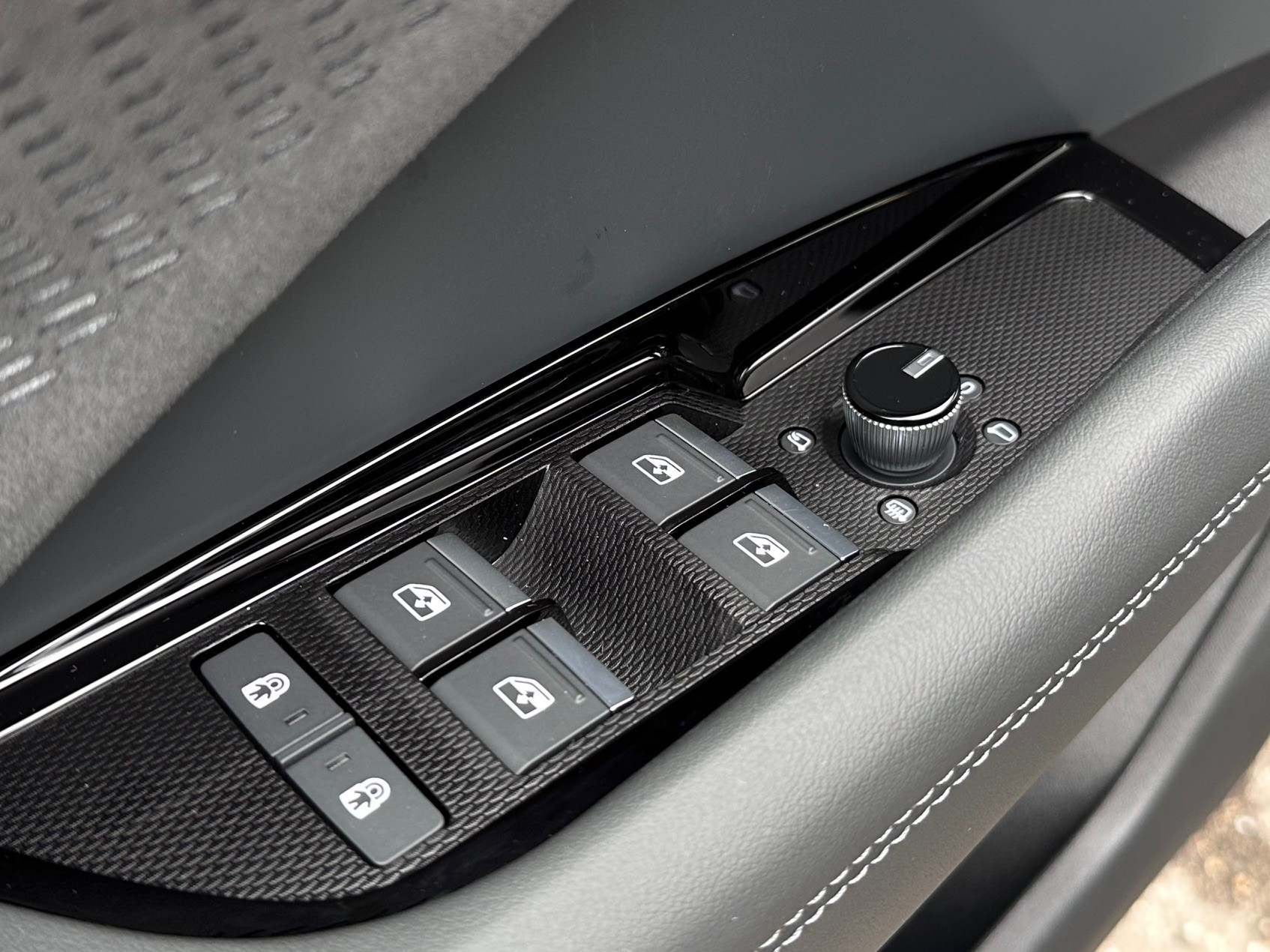 AUDI Q3 Sportback 110 kW TFSI S tronic-image-12