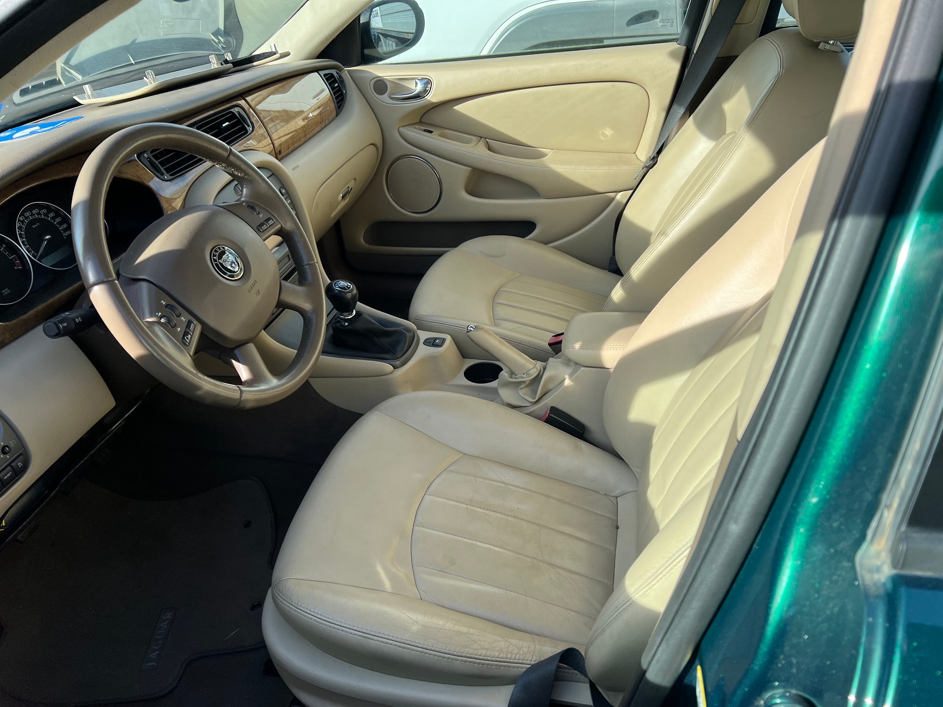JAGUAR X-Type 2.2D Sovereign-image-6