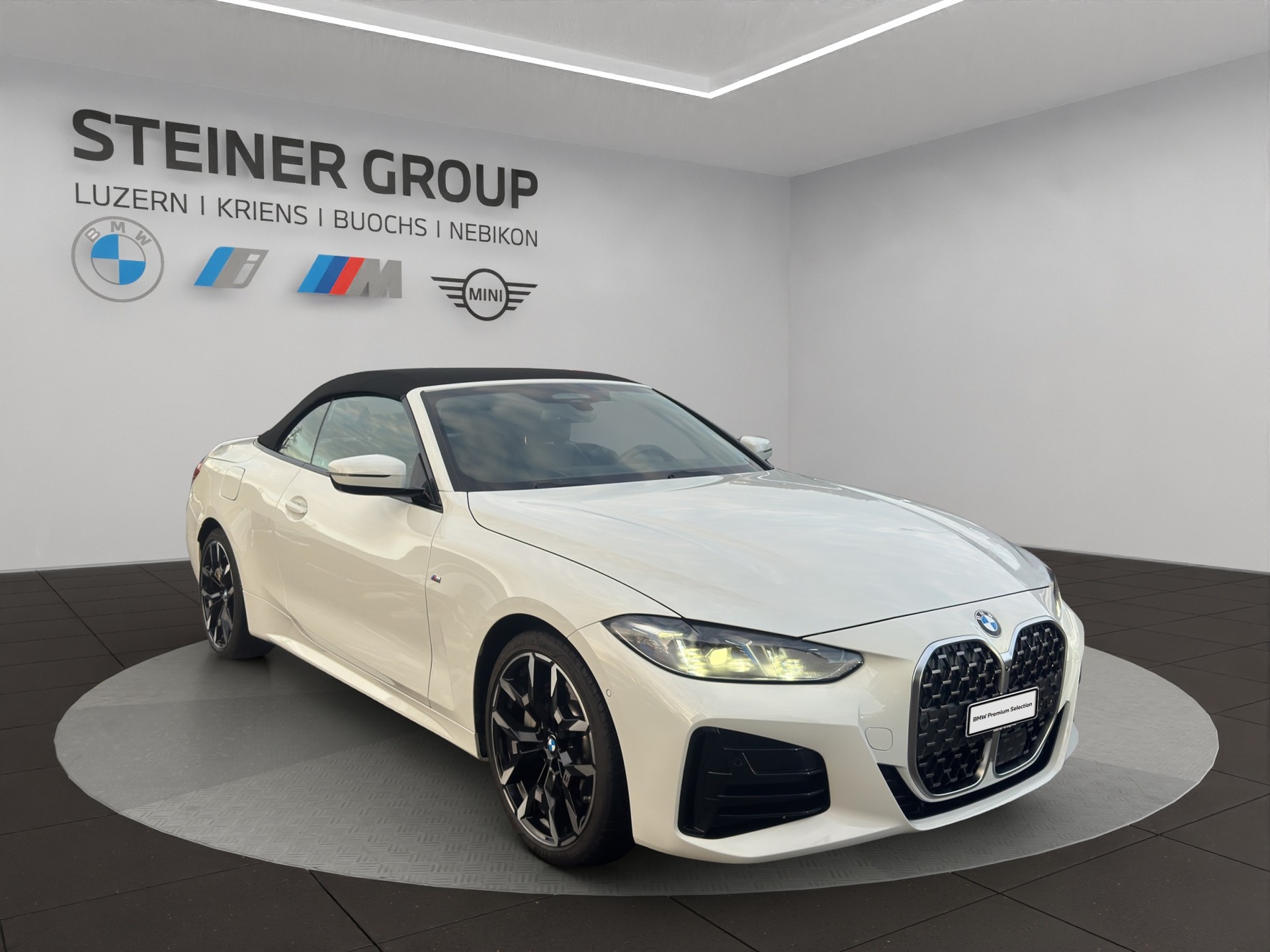 BMW 430i xDrive Cabriolet M Sport Steptronic-image-2