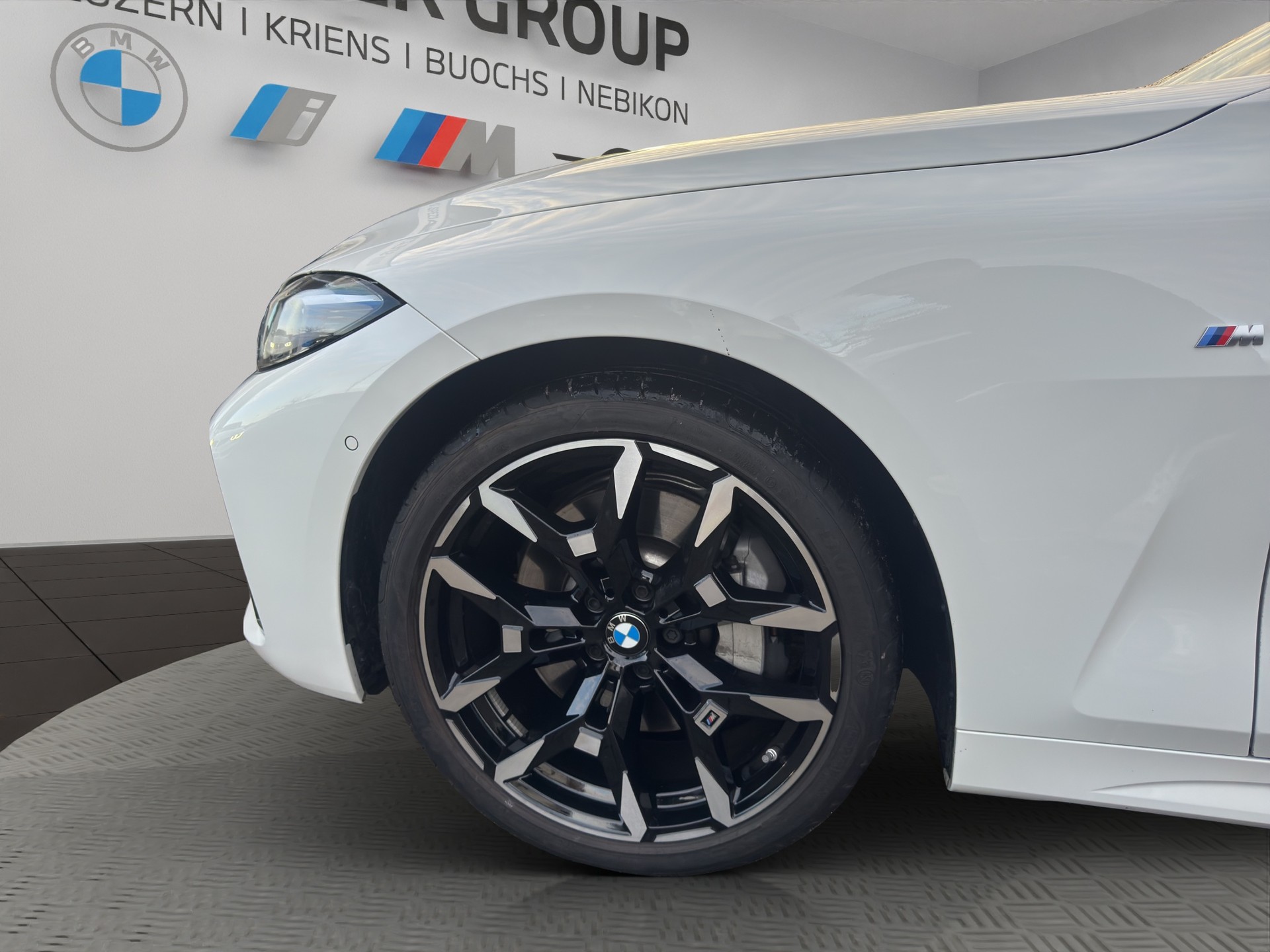 BMW 430i xDrive Cabriolet M Sport Steptronic-image-8