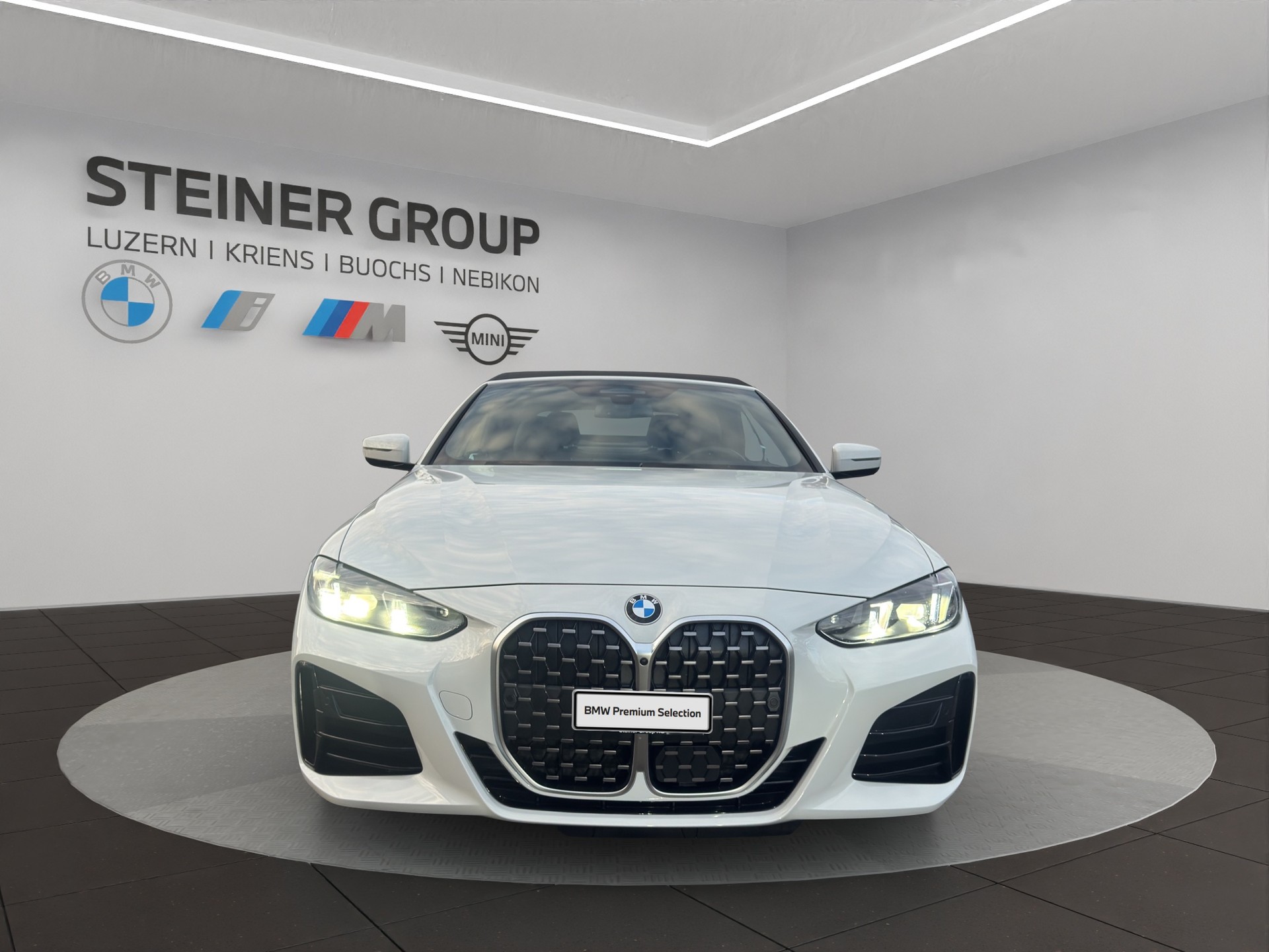 BMW 430i xDrive Cabriolet M Sport Steptronic-image-1