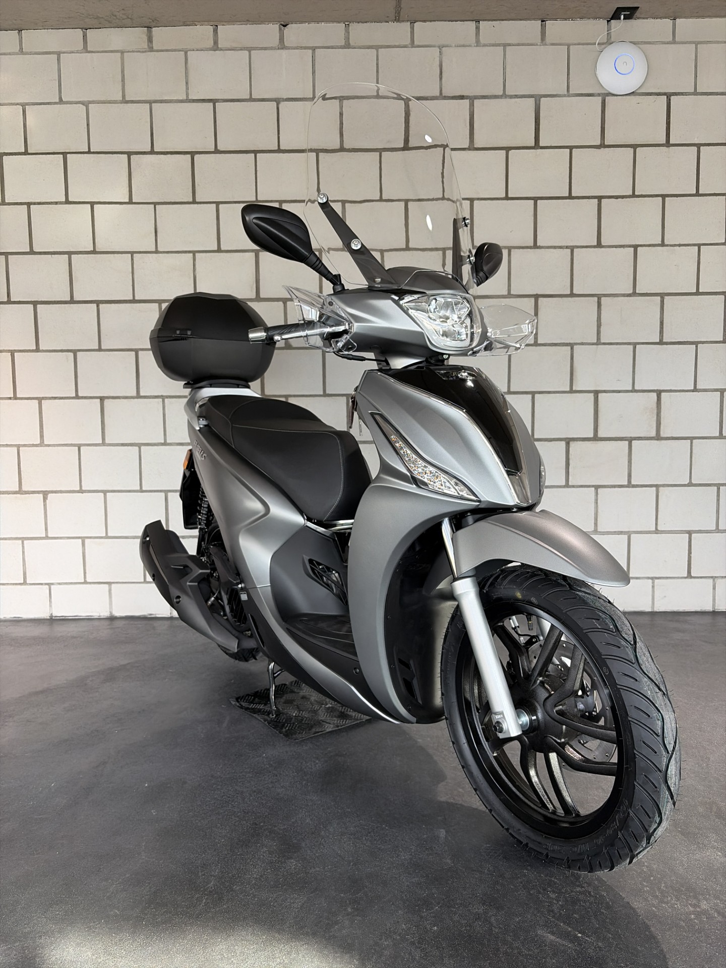 KYMCO People S 125i ABS Topcase/Windschild-showroom-element-3