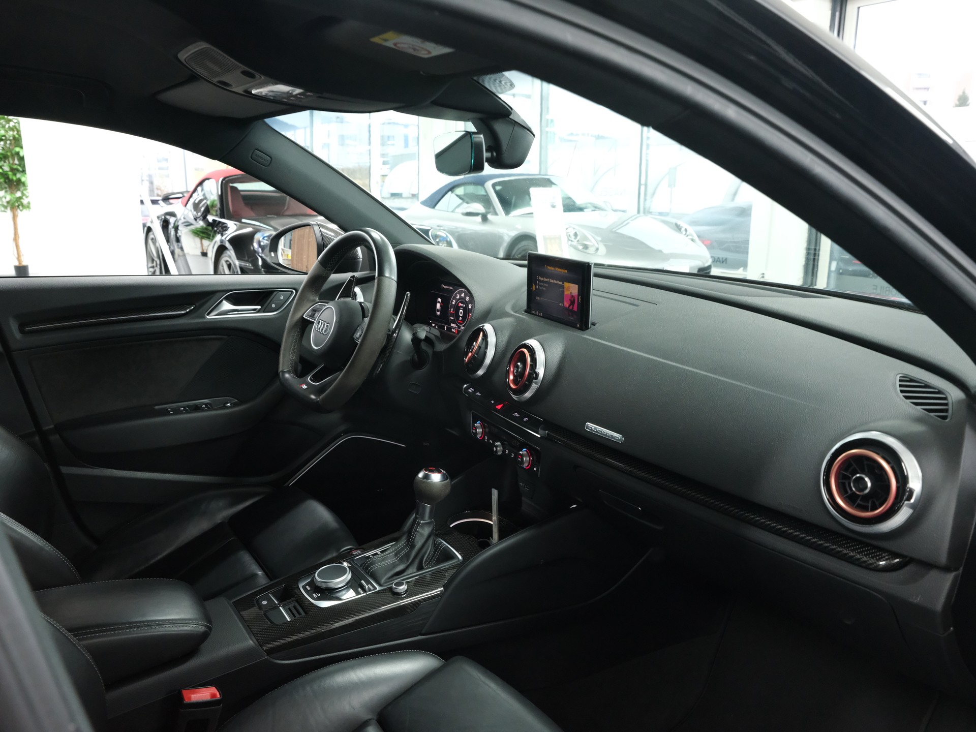 AUDI RS3 Limousine 2.5 TSI quattro S-tronic-image-20