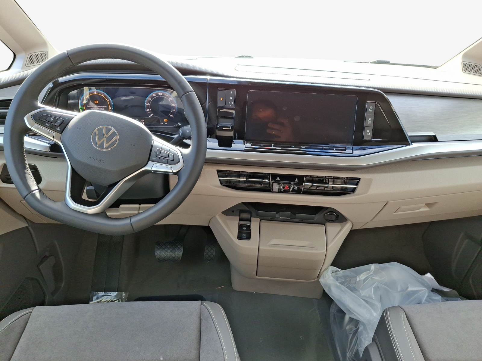 VW Multivan 1.5 eHybrid Life Edition 4Motion DSG-image-8