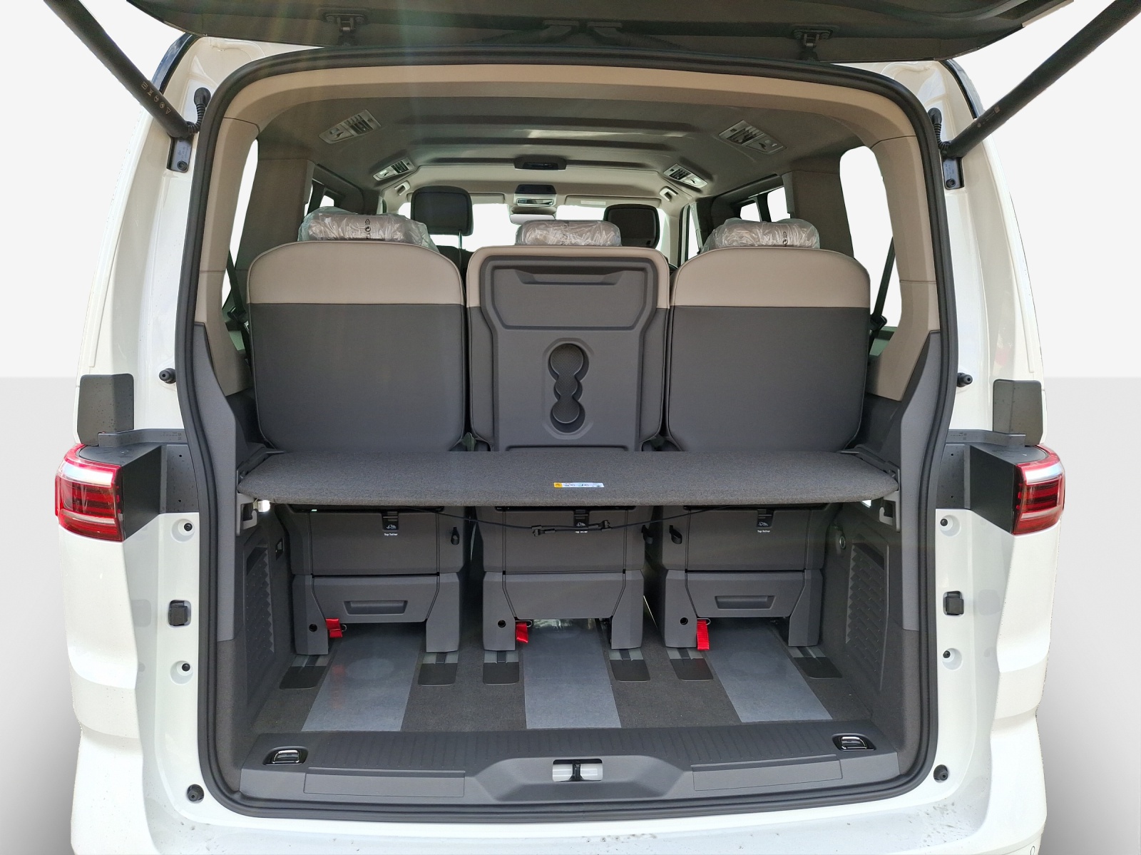 VW Multivan 1.5 eHybrid Life Edition 4Motion DSG-image-12