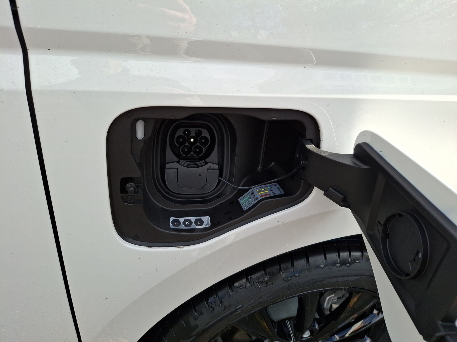 VW Multivan 1.5 eHybrid Life Edition 4Motion DSG-image-13