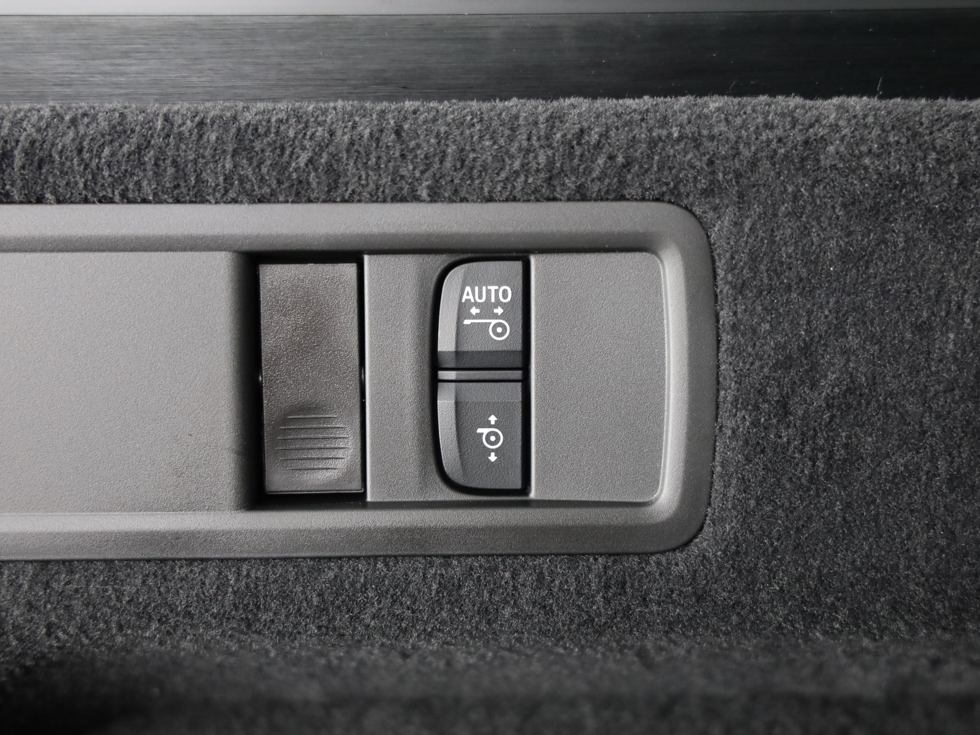 BMW X5 M60i xDrive-image-21