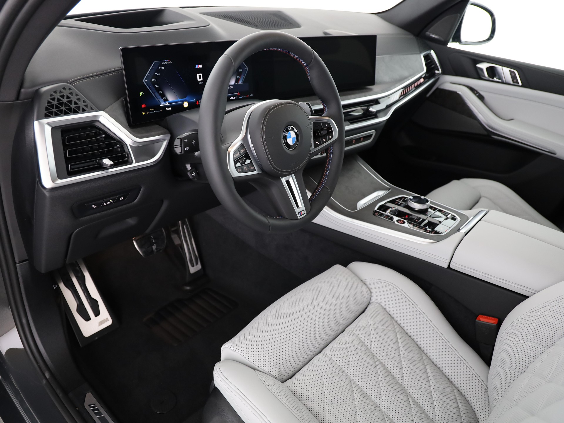 BMW X5 M60i xDrive-image-7
