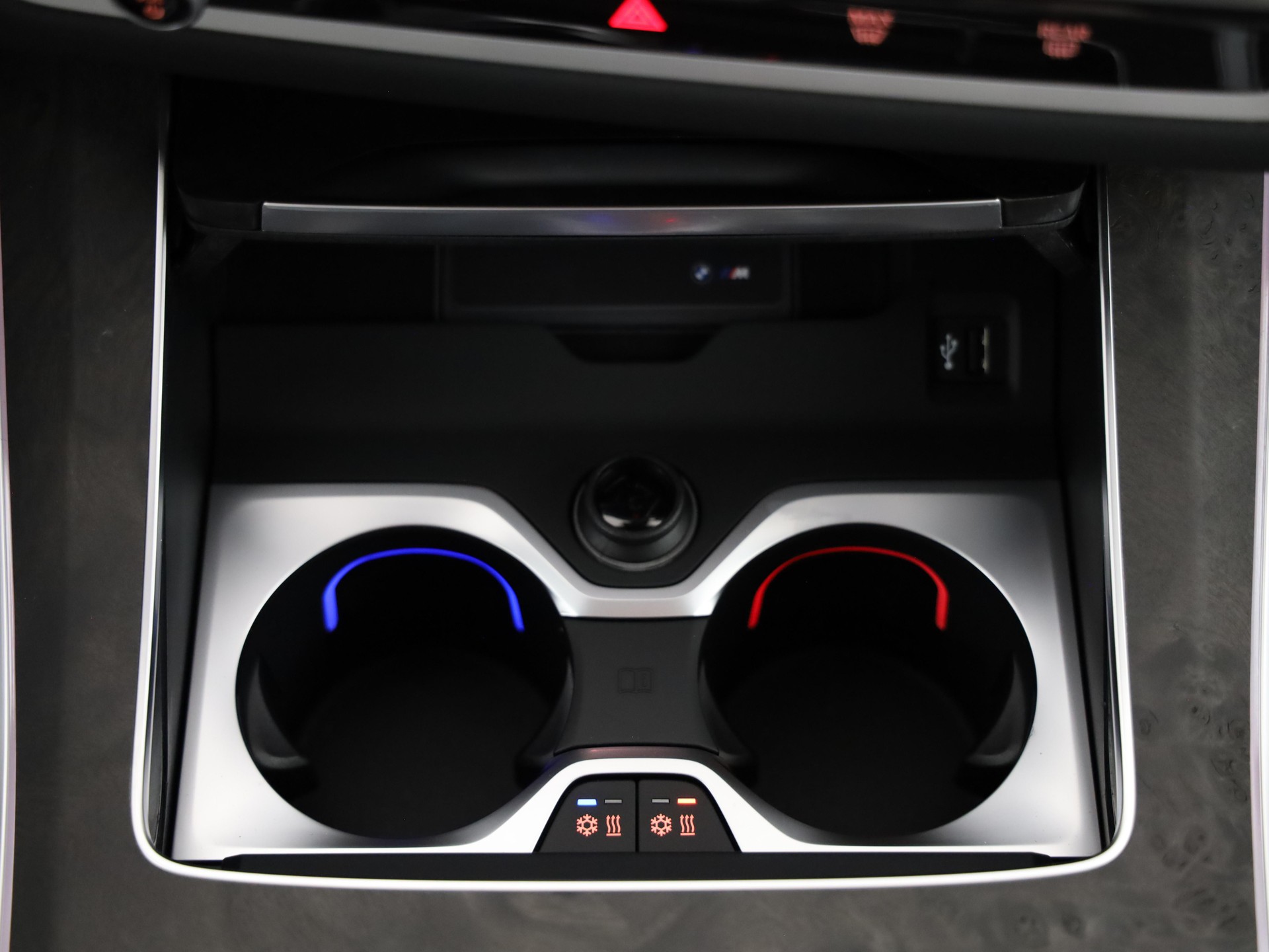 BMW X5 M60i xDrive-image-14