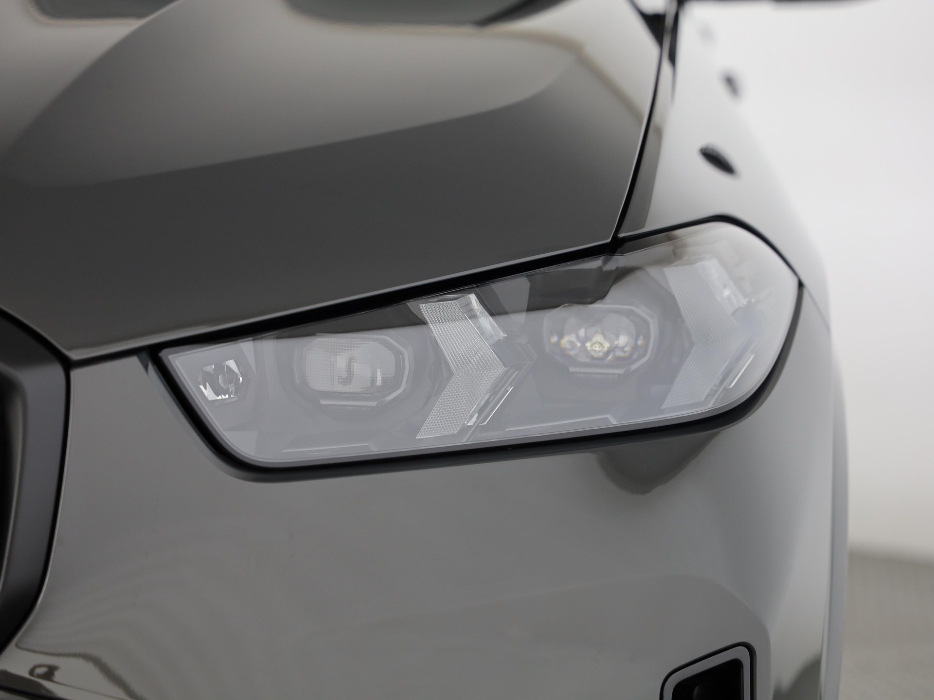 BMW X5 M60i xDrive-image-4