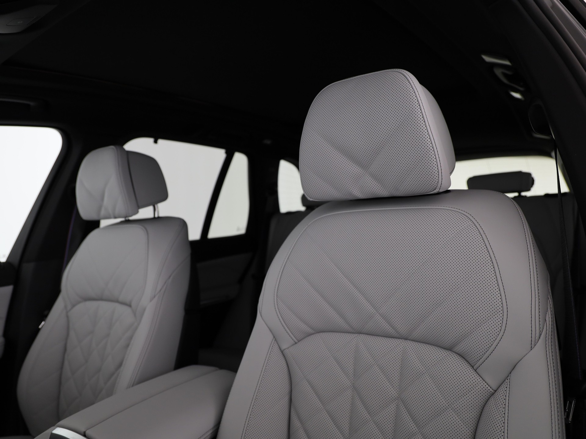 BMW X5 M60i xDrive-image-6