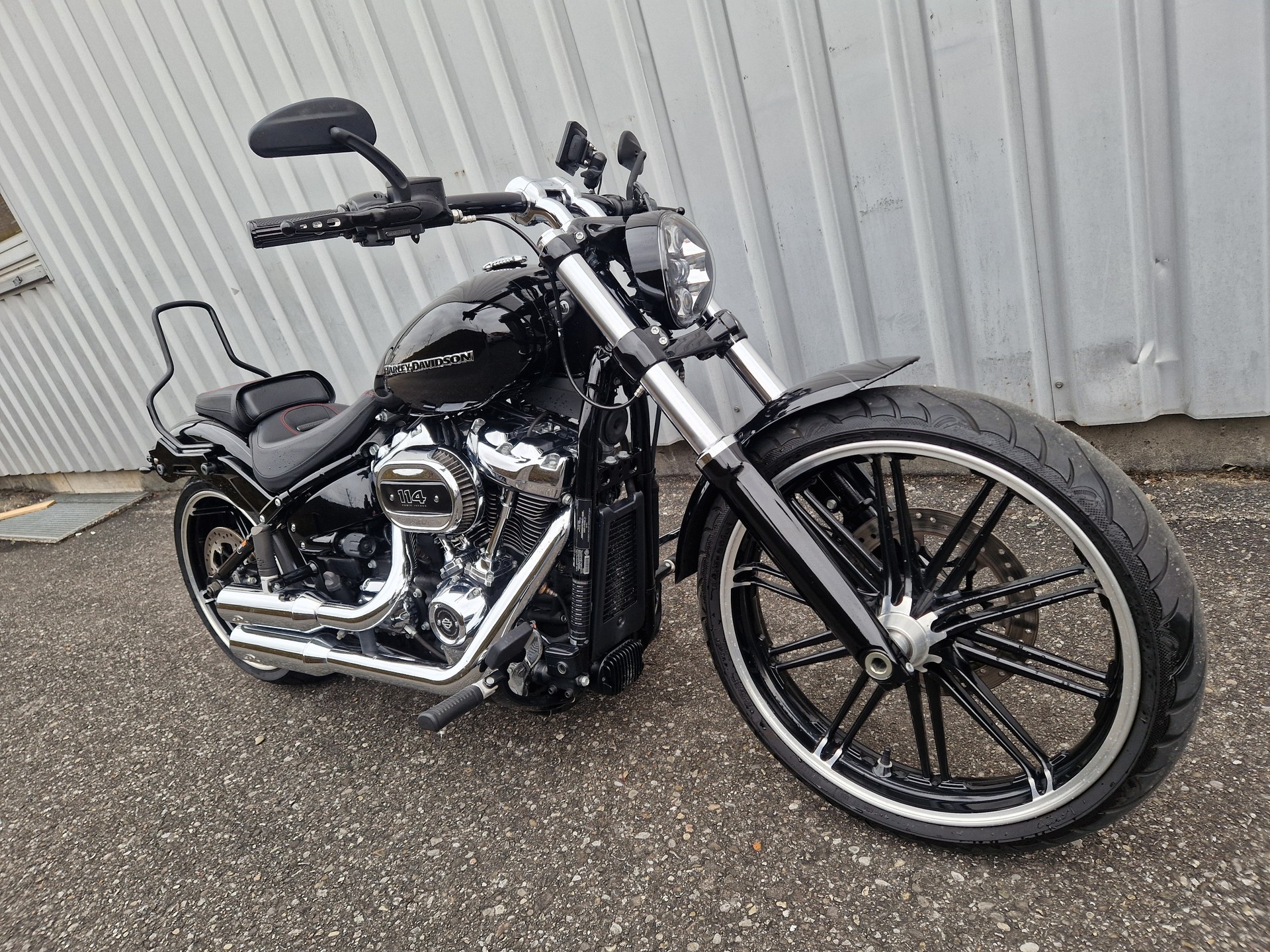 HARLEY-DAVIDSON FXBRS Breakout 114 ABS-showroom-element-1