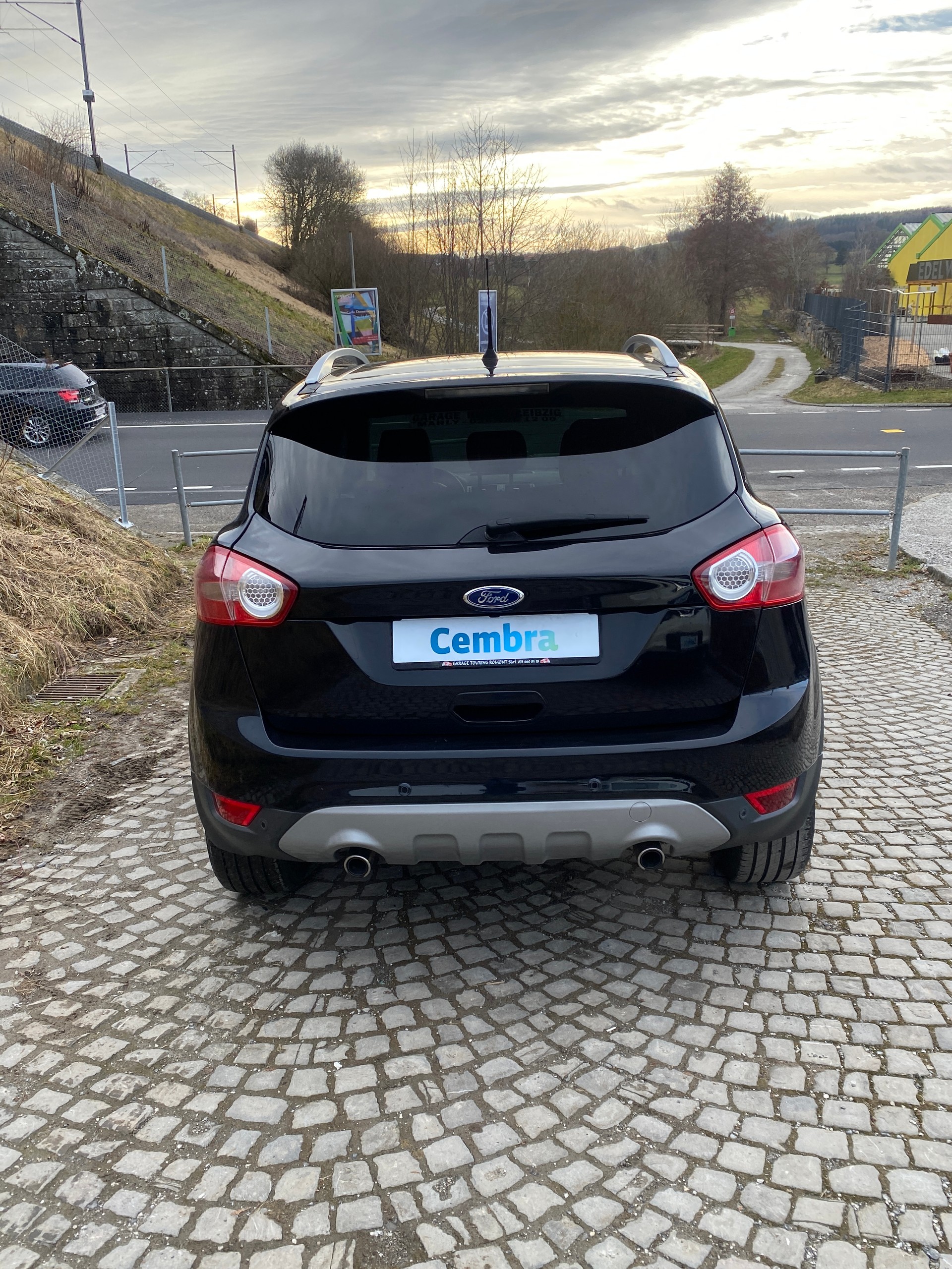 FORD Kuga 2.0 TDCi Titanium 4WD PowerShift-image-8