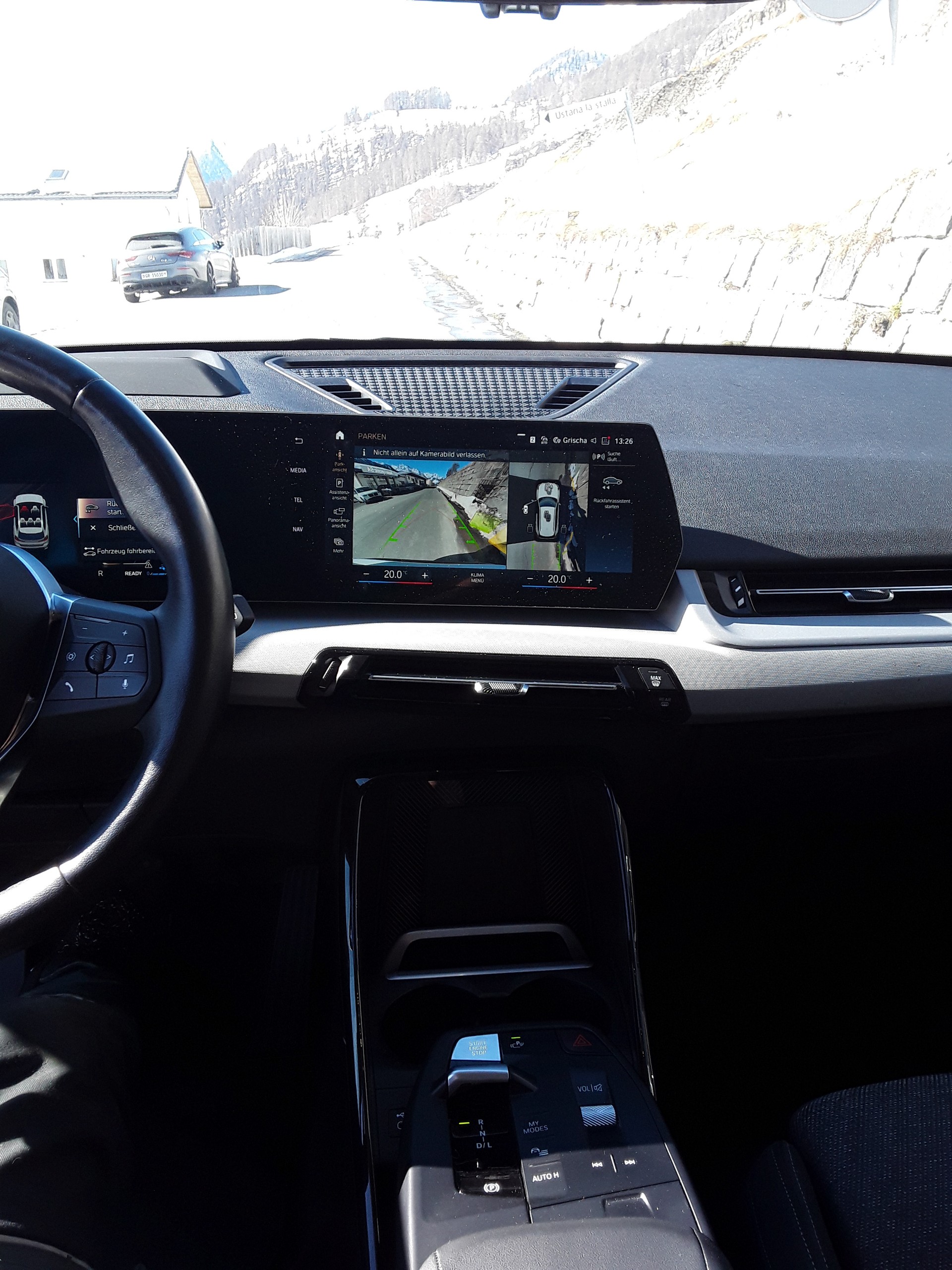 BMW X1 xDrive 30e-image-9
