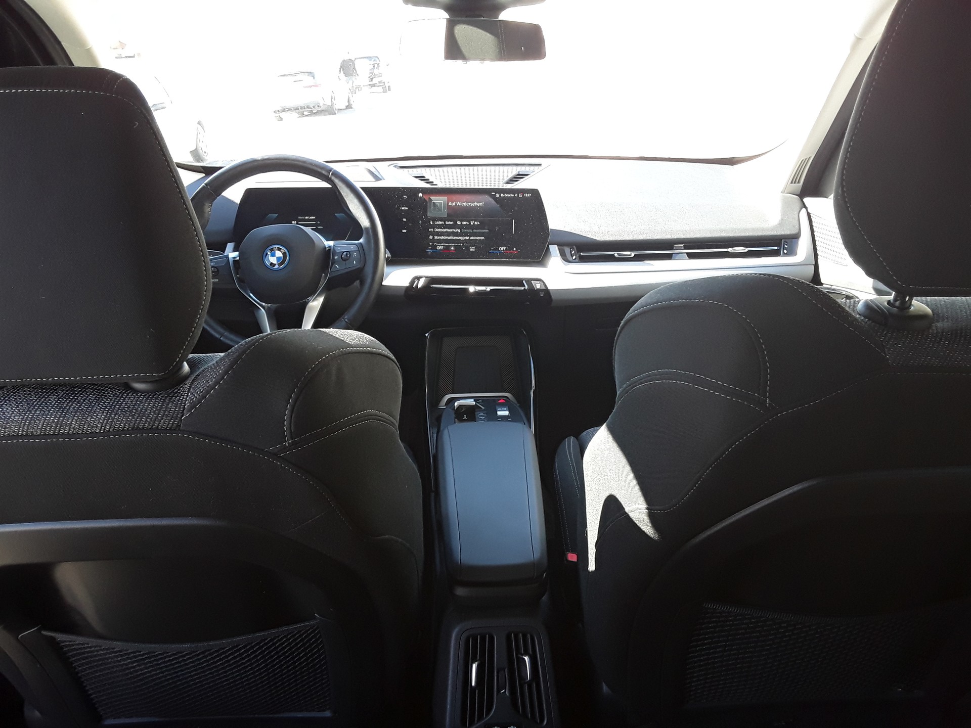 BMW X1 xDrive 30e-image-11