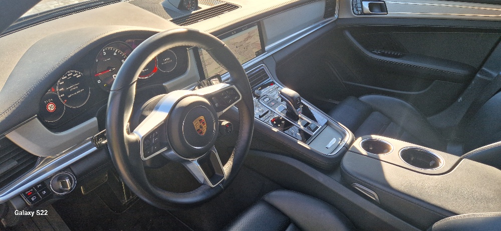 PORSCHE 4S-image-4