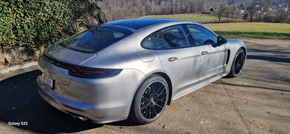 PORSCHE 4S-image-3