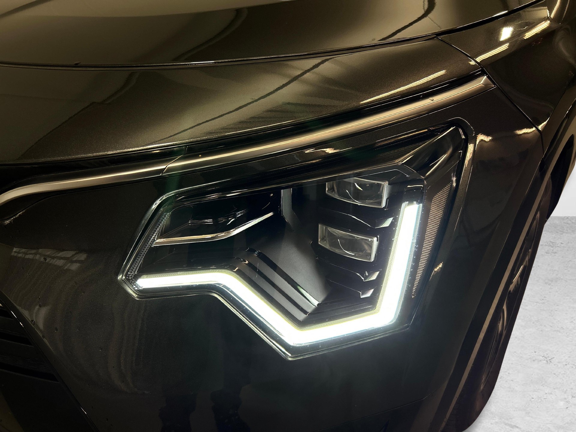 KIA Niro 1.6 GDi Plug-in Hybrid Style-image-16