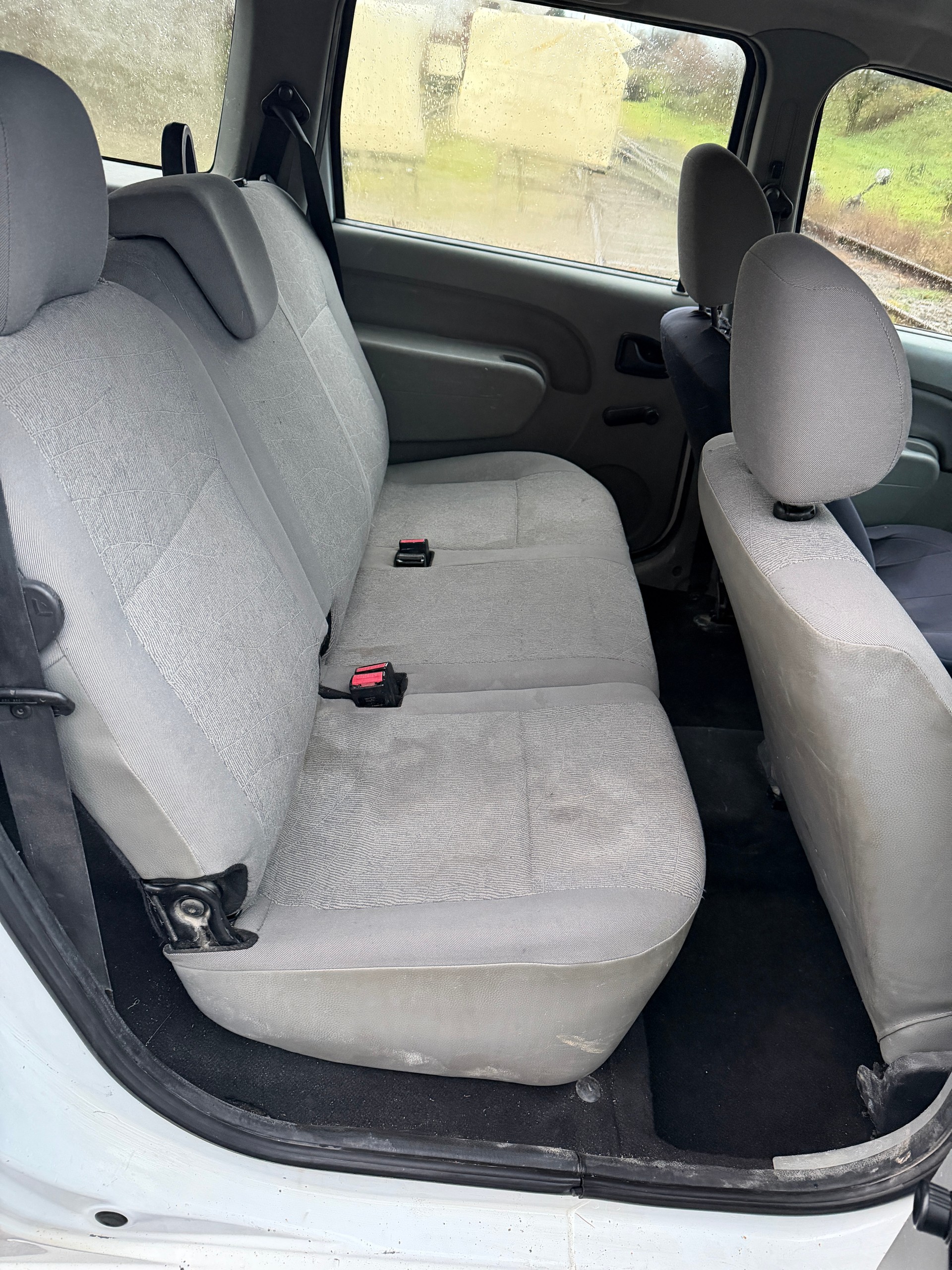 DACIA Logan 1.6-image-12