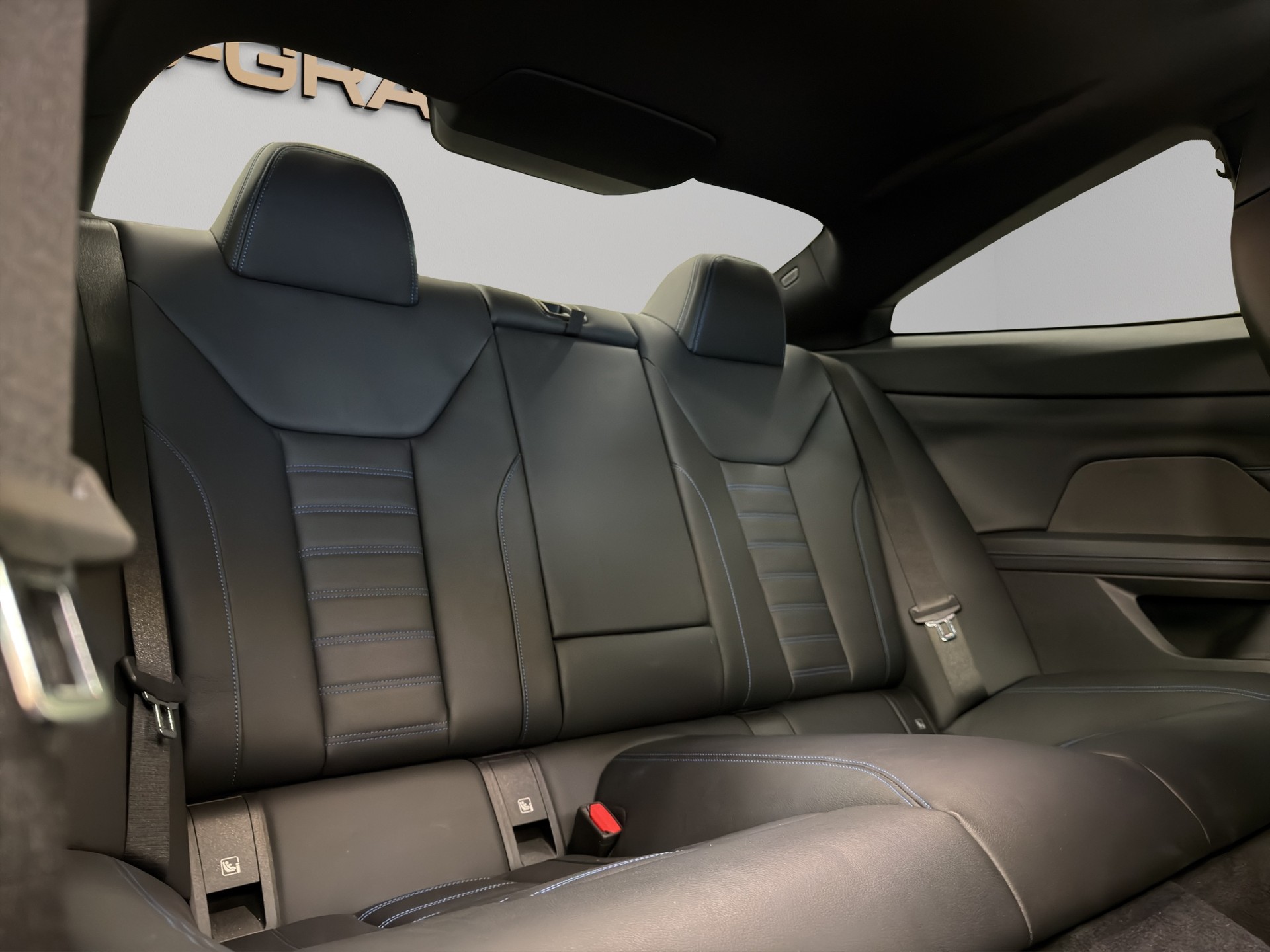 BMW M440i xDrive 48V Coupé Steptronic-image-15
