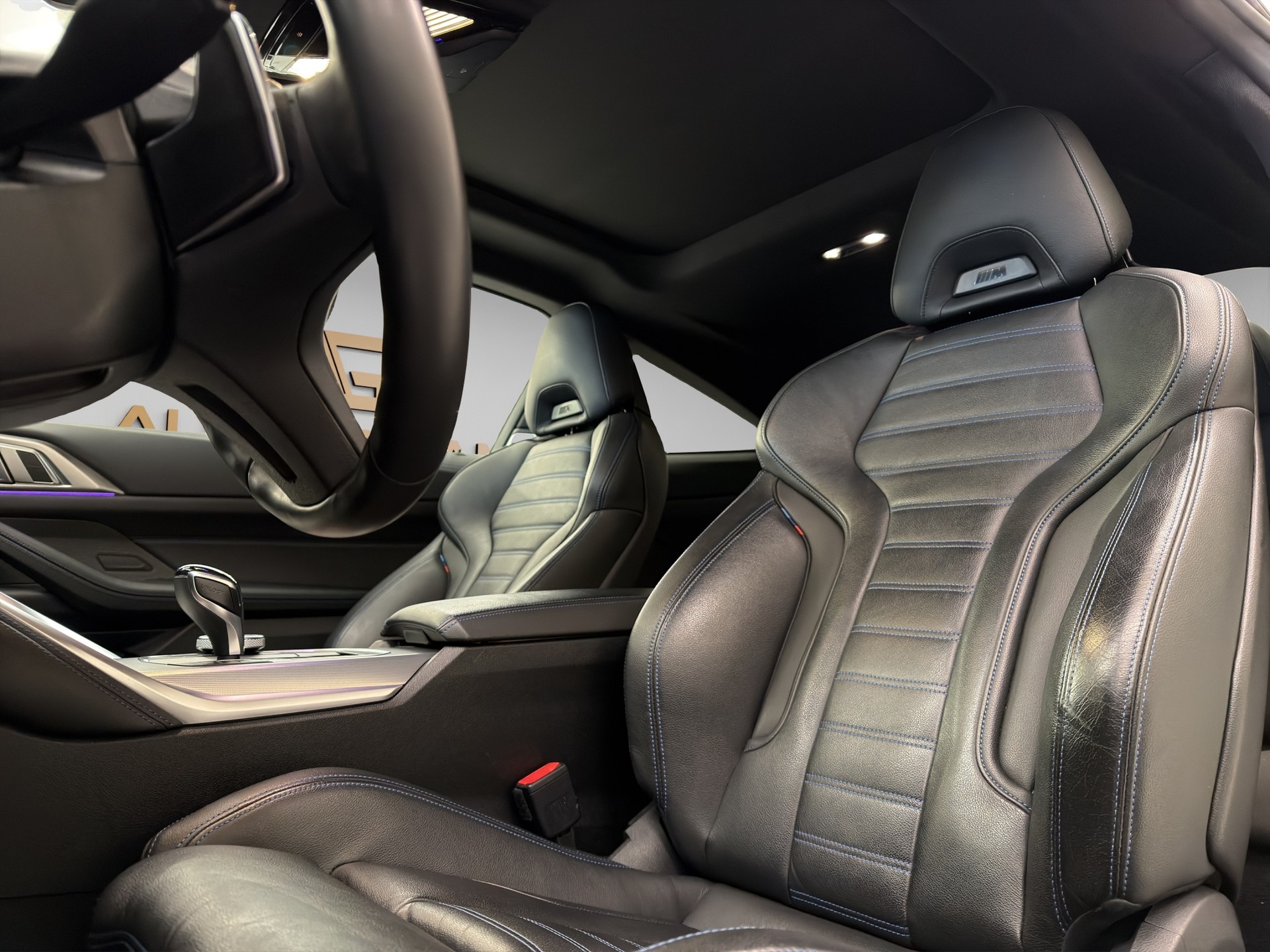 BMW M440i xDrive 48V Coupé Steptronic-image-12