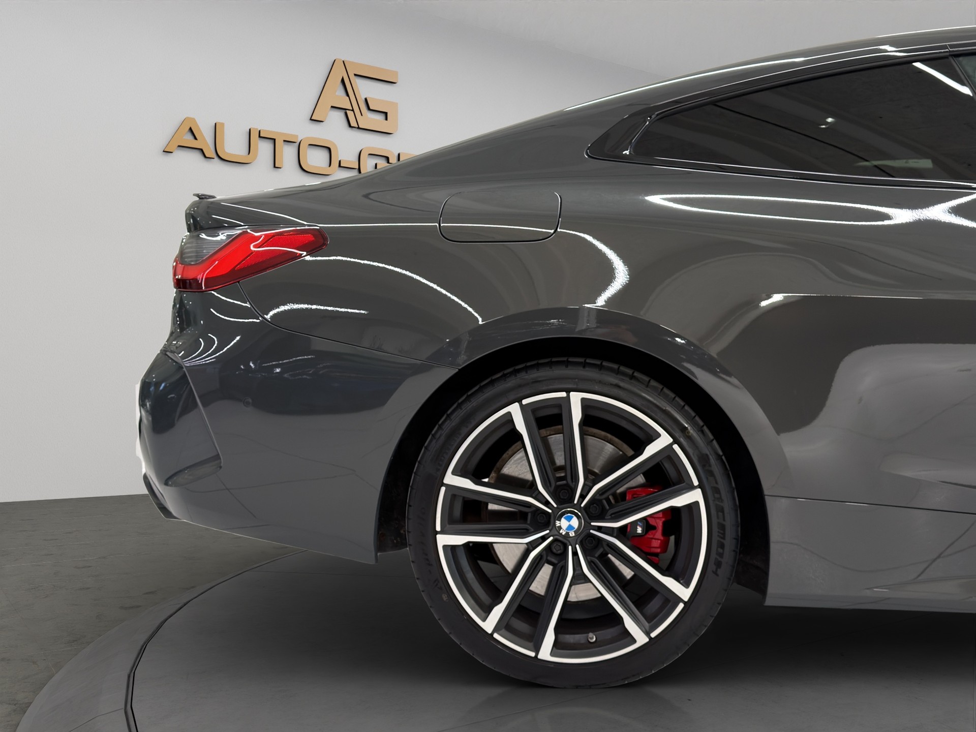 BMW M440i xDrive 48V Coupé Steptronic-image-9