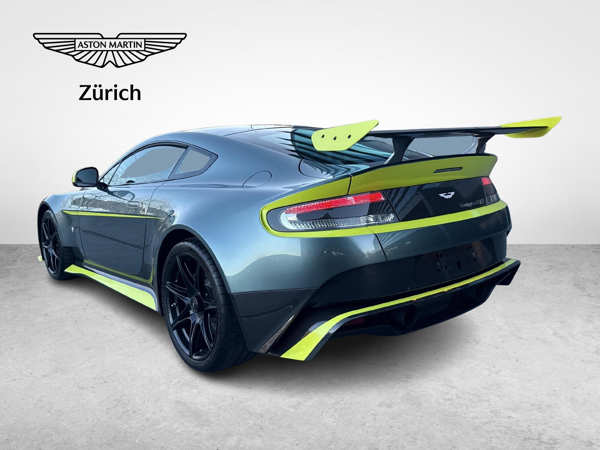ASTON MARTIN V8 Vantage Coupé 4.7 GT8-image-0