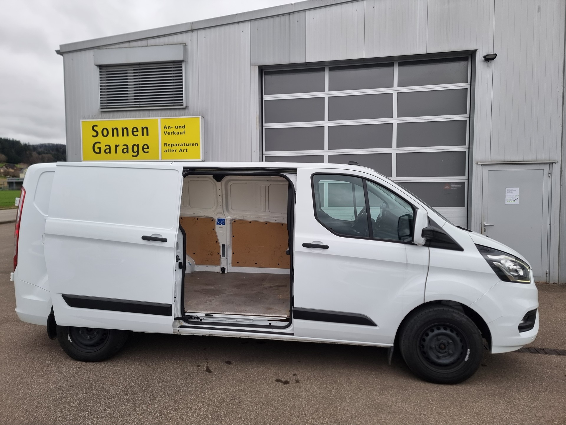 FORD Transit Custom Van 320 L2H1 Trend-image-8