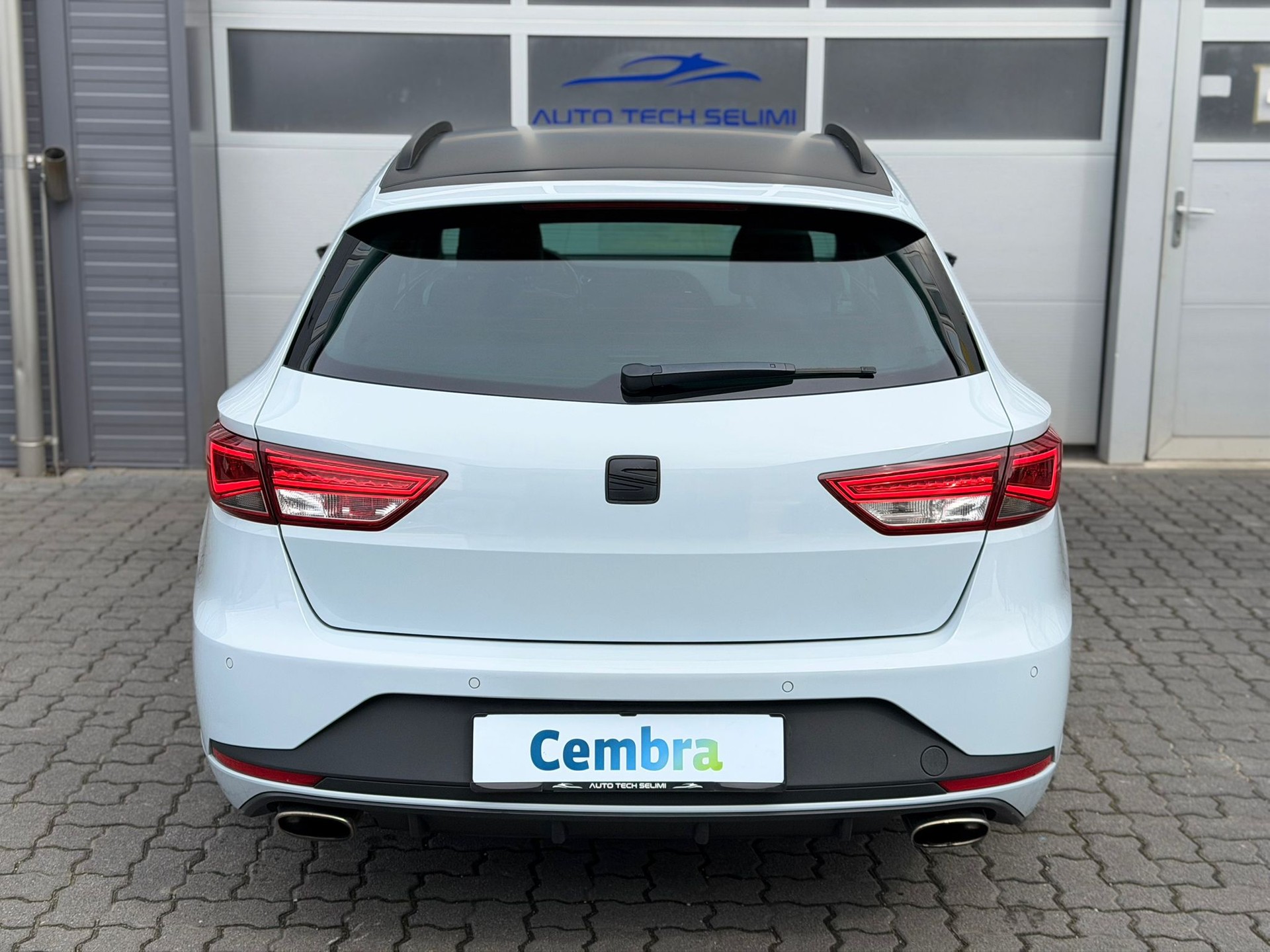 SEAT Leon ST 2.0 TSI Cupra 280 DSG-image-6