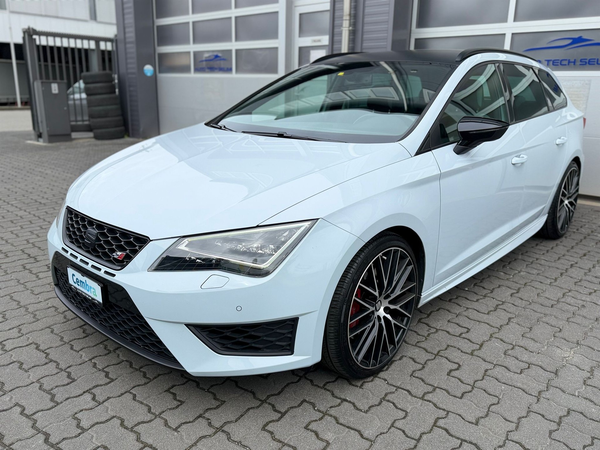 SEAT Leon ST 2.0 TSI Cupra 280 DSG-image-3