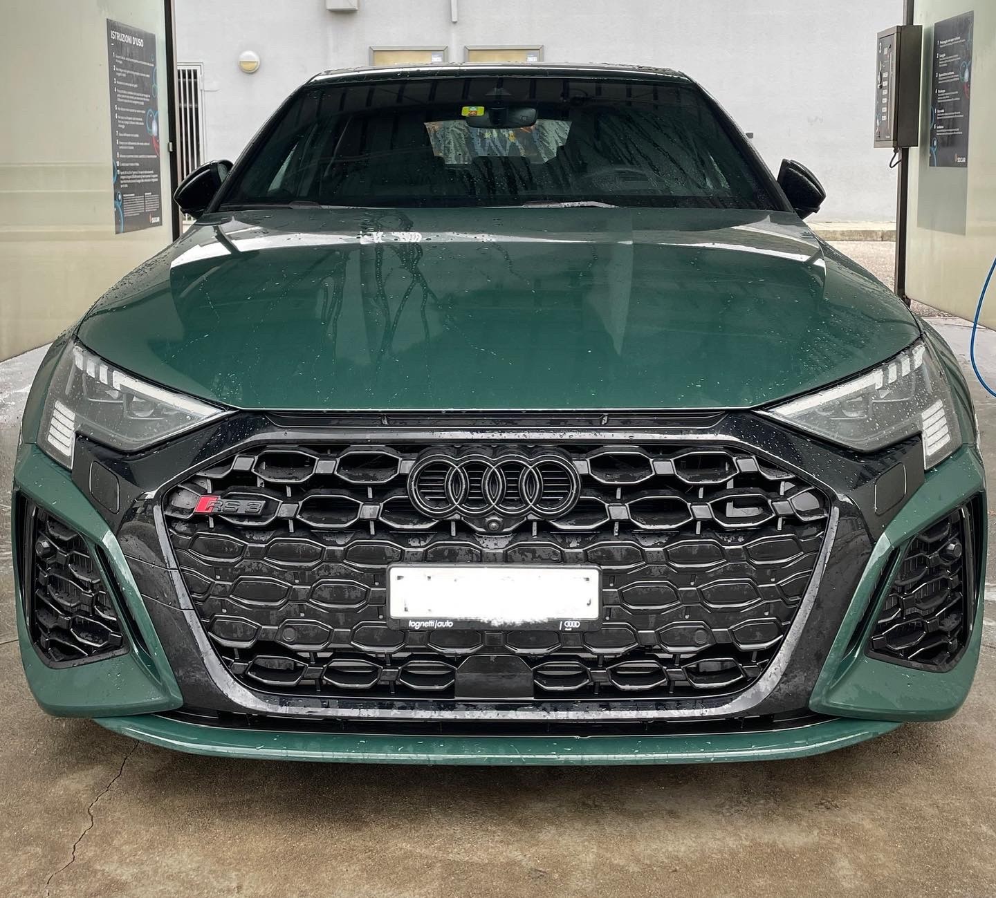 AUDI RS3 Sportback 8Y Individual Full optional 2.5 TSI quattro S-tronic-image-6