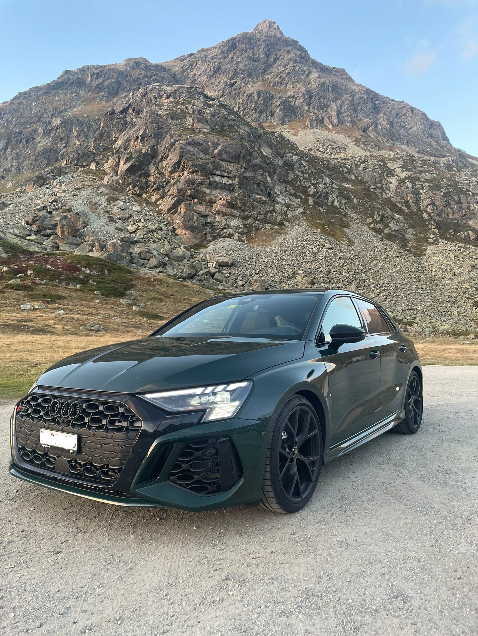 AUDI RS3 Sportback 8Y Individual Full optional 2.5 TSI quattro S-tronic-image-0