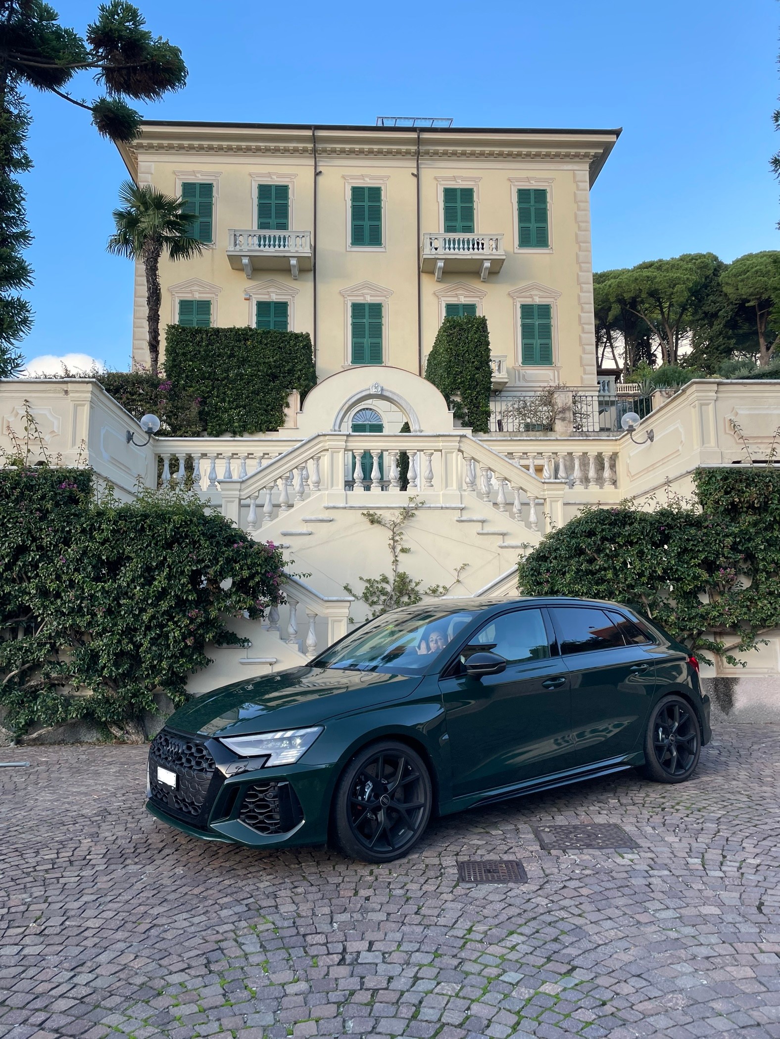 AUDI RS3 Sportback 8Y Individual Full optional 2.5 TSI quattro S-tronic-image-2