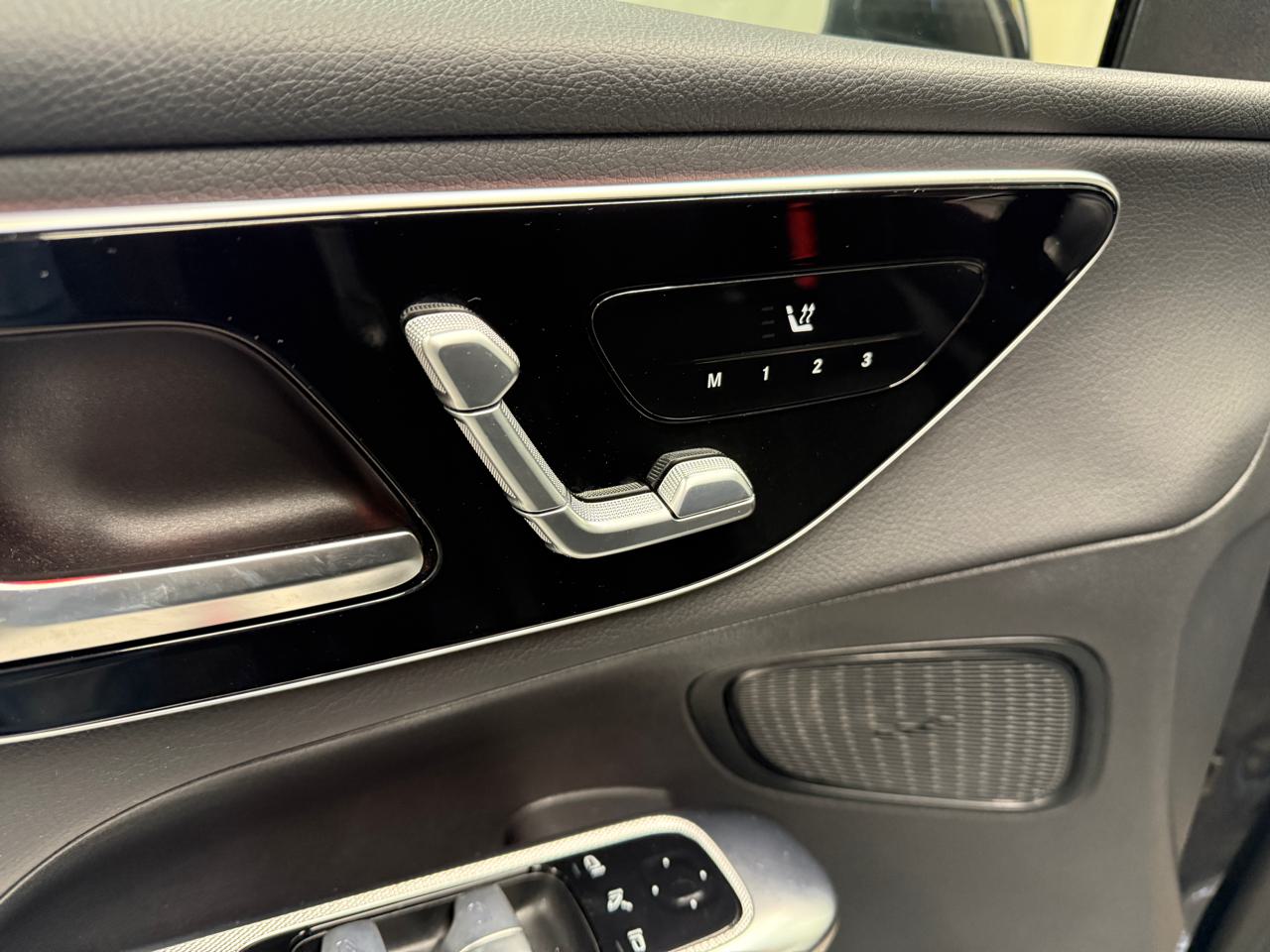 MERCEDES-BENZ GLC 220 d 4Matic 9G-Tronic-image-4