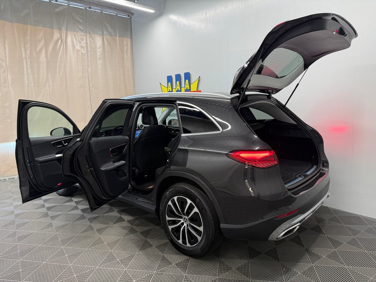 MERCEDES-BENZ GLC 220 d 4Matic 9G-Tronic-image-11